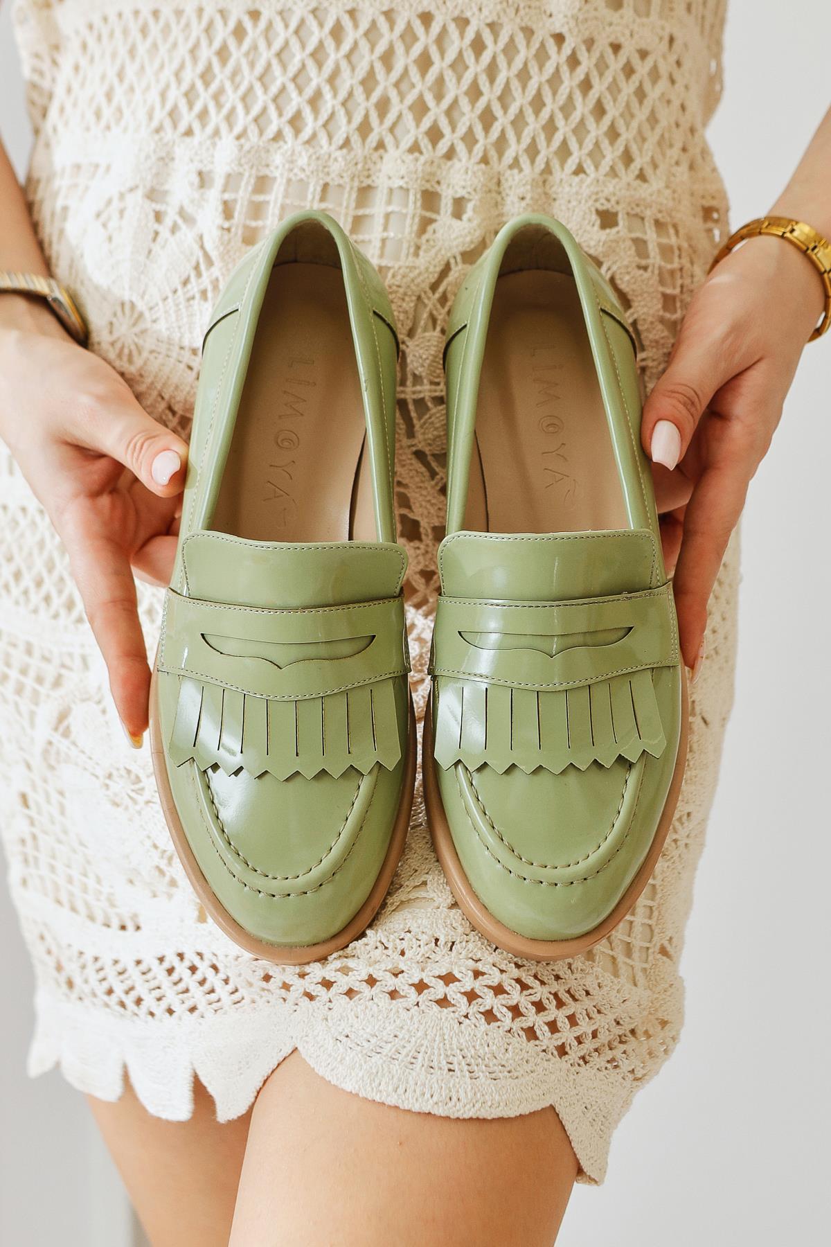 Begona – Green Patent Tassel-Detail Daily Shoe (Women)