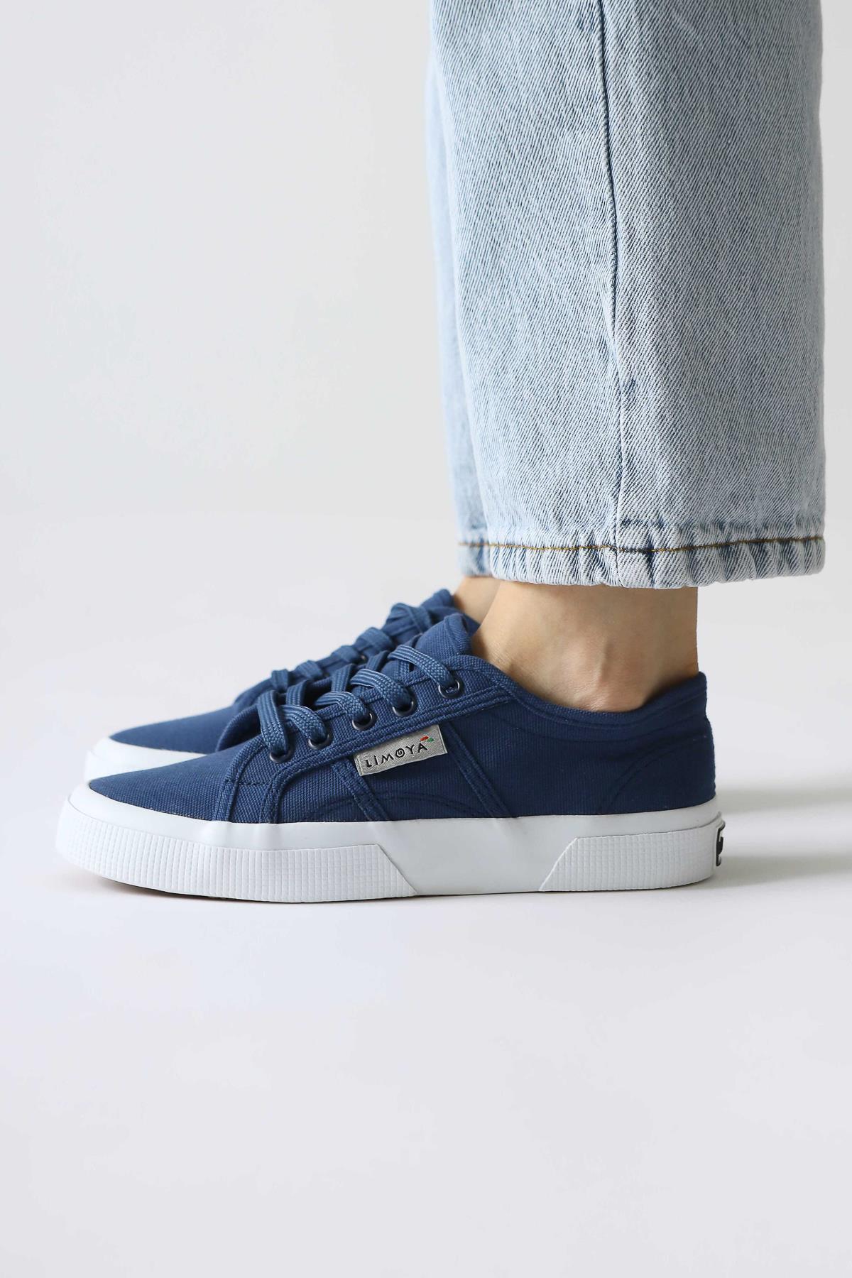 Timon – Navy Linen Sneaker (Women)