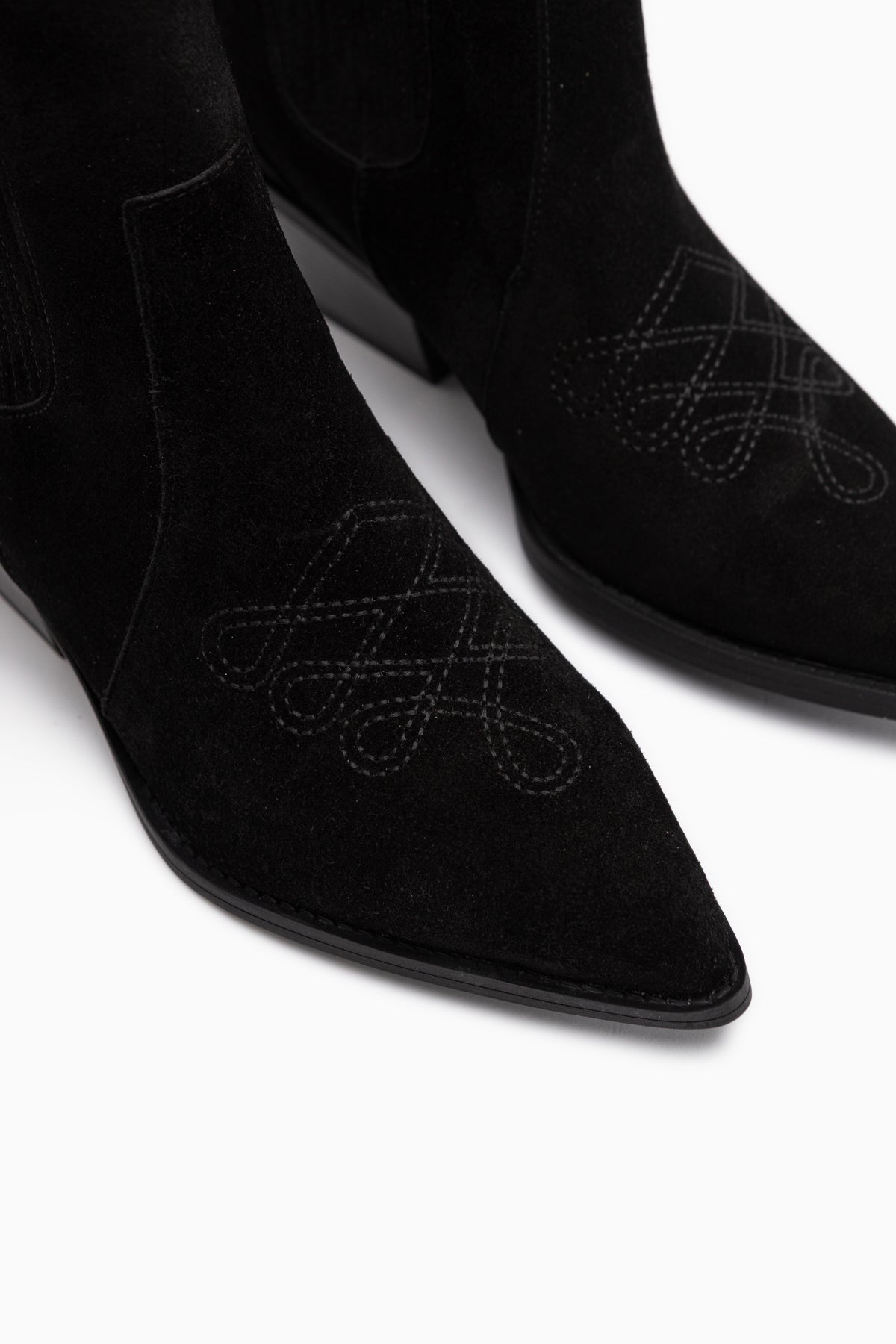 Freya Genuine Leather Black Suede Embroidered Detailed Women’s Cowboy Boots