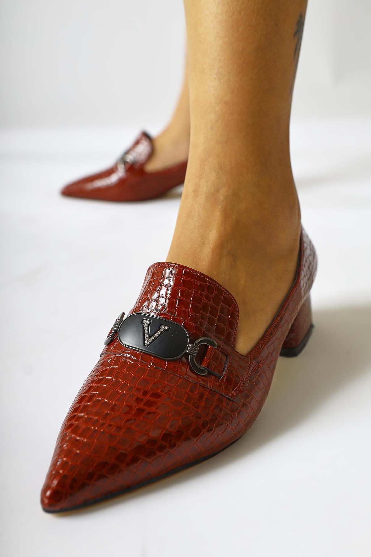 Jilan – Burgundy Croc-Embossed Leather-Look Buckle-Detail Pointed-Toe Shoe (Women)