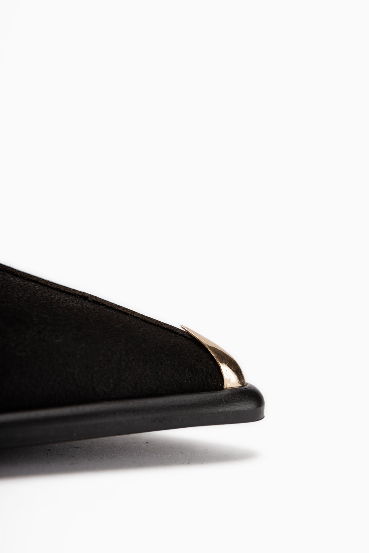 Cruse Black Belted Women’s Heeled Shoes