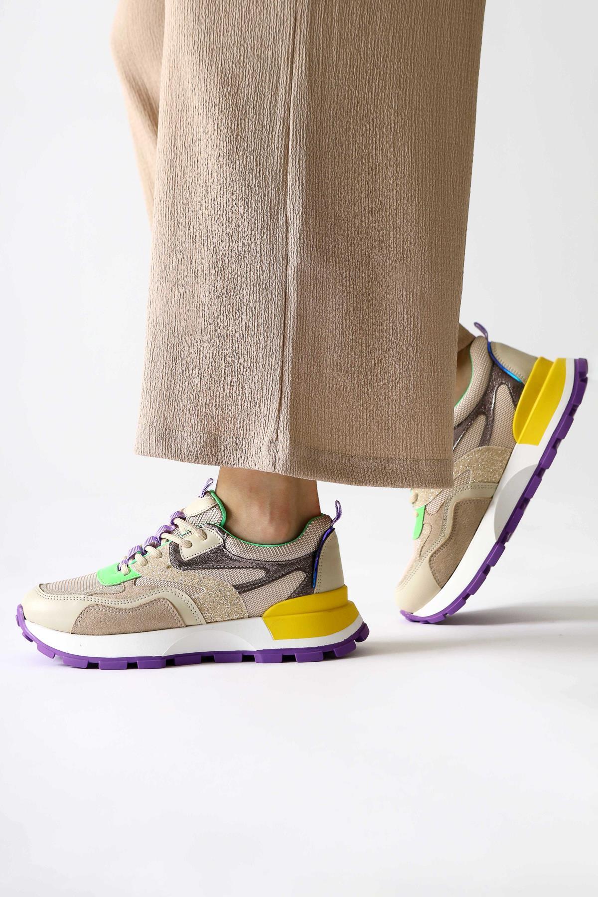 Netta Multicolor (Green) Mesh Detailed Lace-Up Sneakers