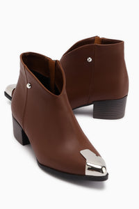 Jay Tan Pointed Toe Metal Detailed Women’s Boots