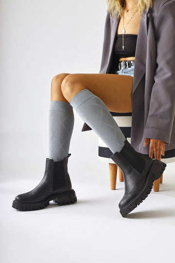 Leyah – Black Laser-Cut Detail Elastic Boot