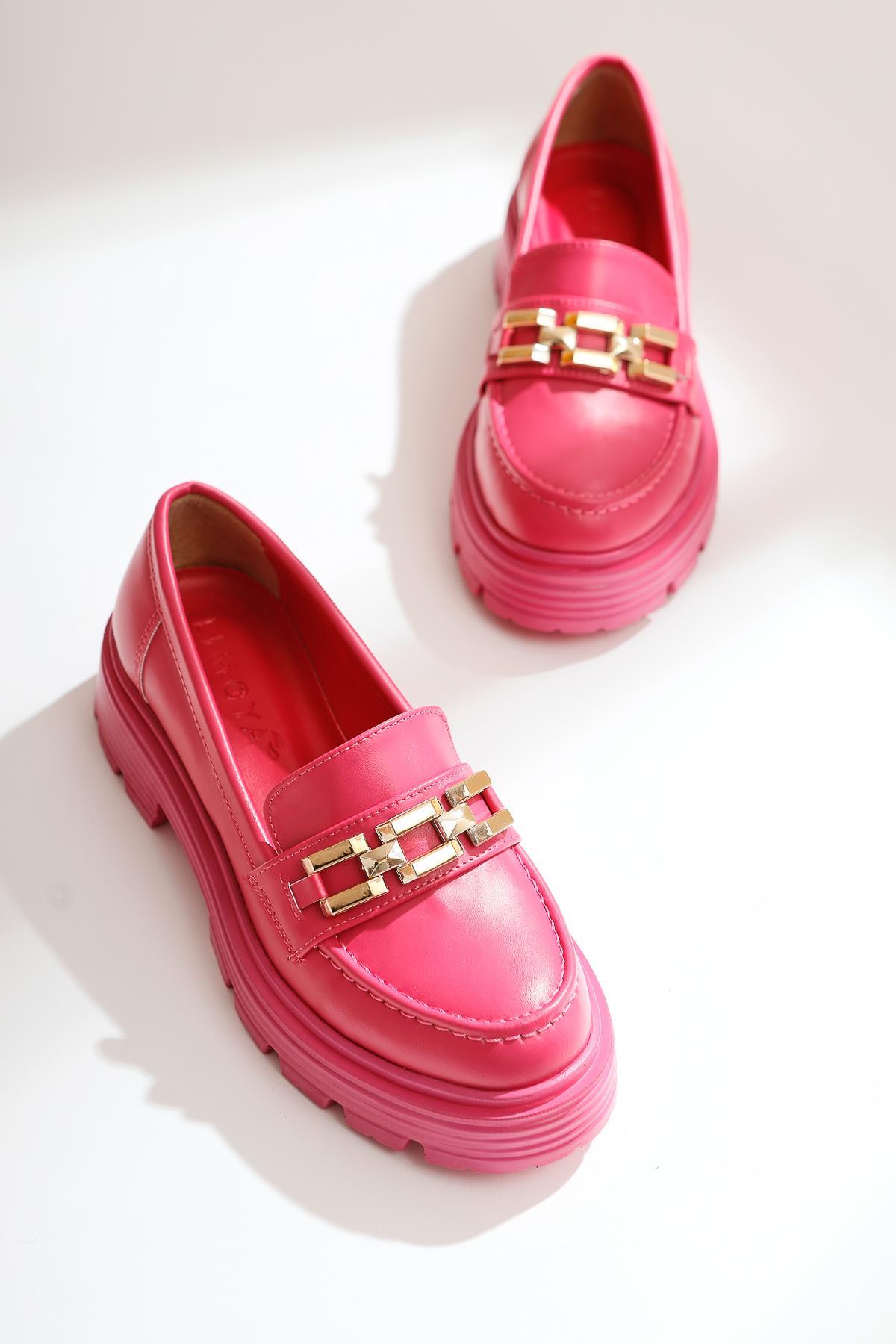 Benaz – Fuchsia Buckle-Detail Oxford Shoe (Women)