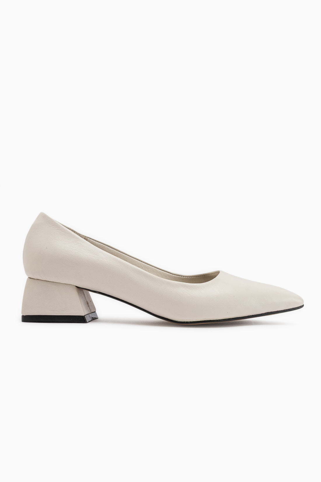 Genuine Leather Berta Beige Pointed Toe Short Heeled Shoes