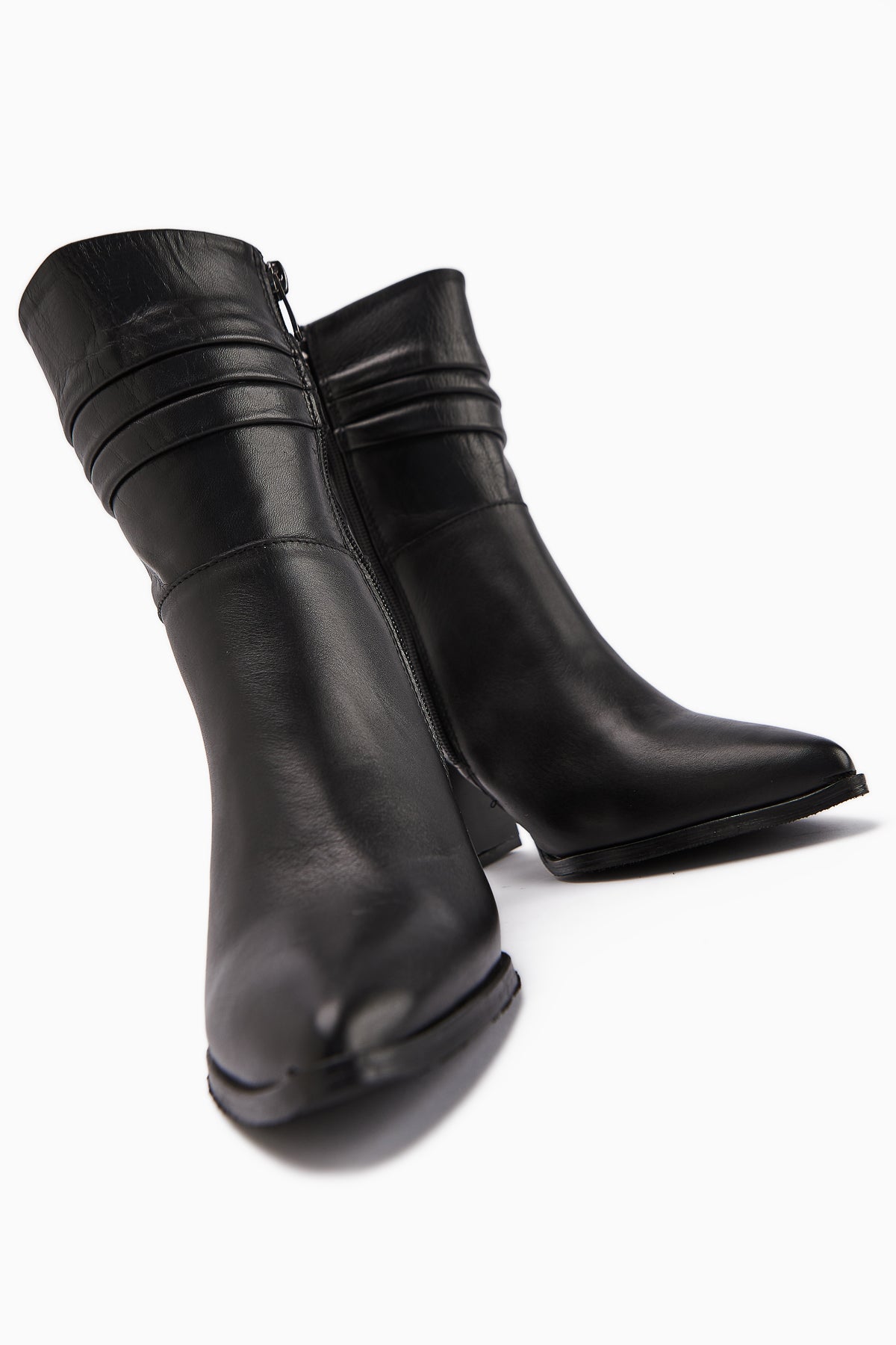 Tamina Genuine Leather Black Pointed Toe Heeled Women's Boot