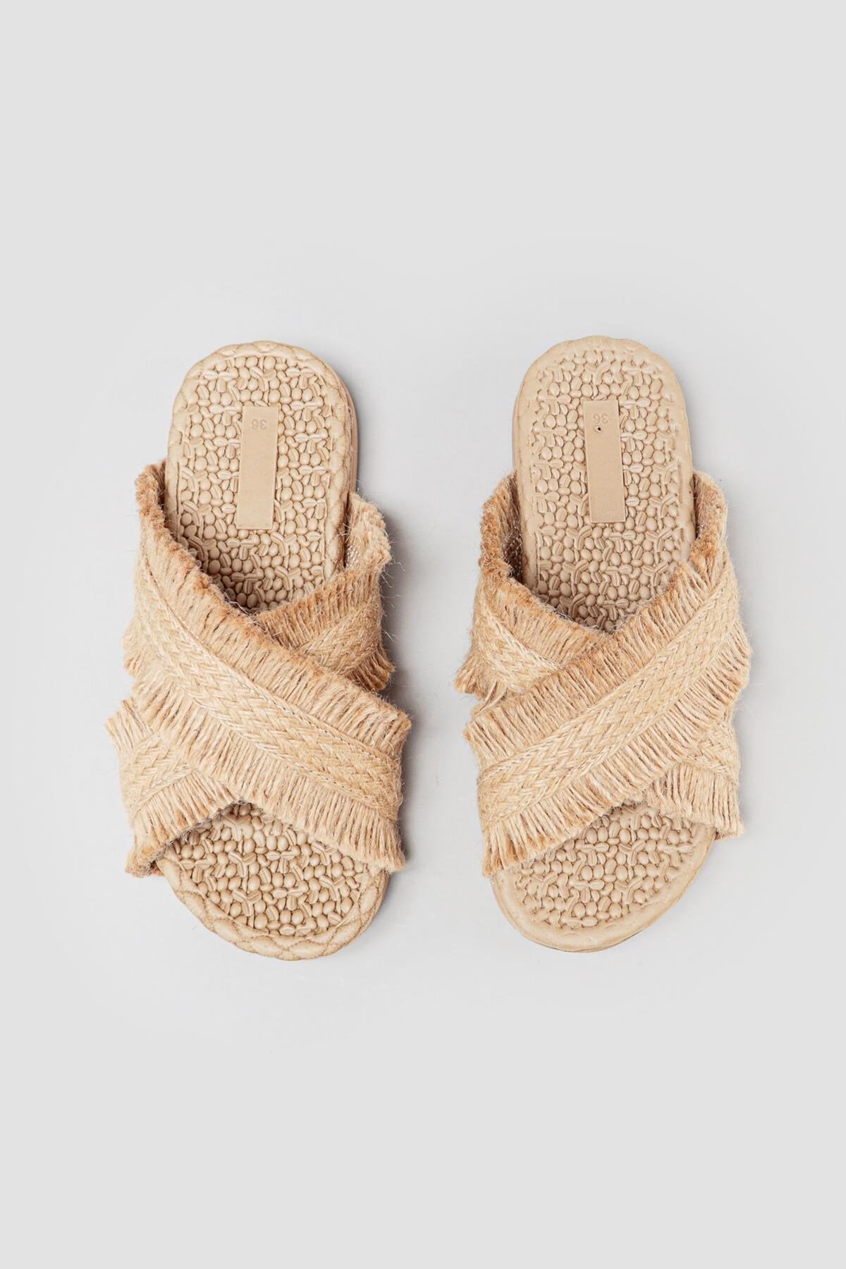 Rachael – Nude Straw Cross Thick-Strap Slide