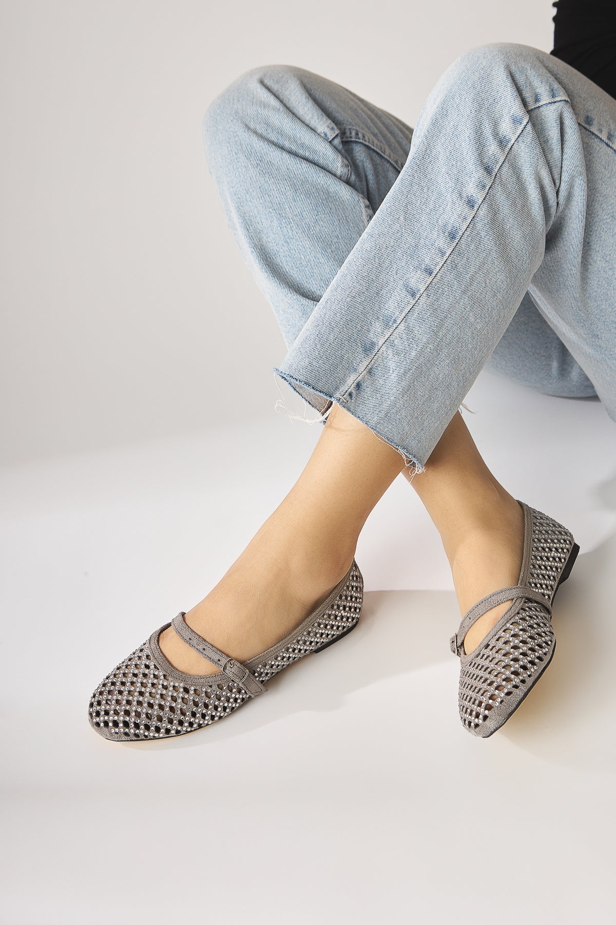 Nicole Gray Suede Oval Toe Perforated Stone Detailed Single Strap Casual Women's Shoes