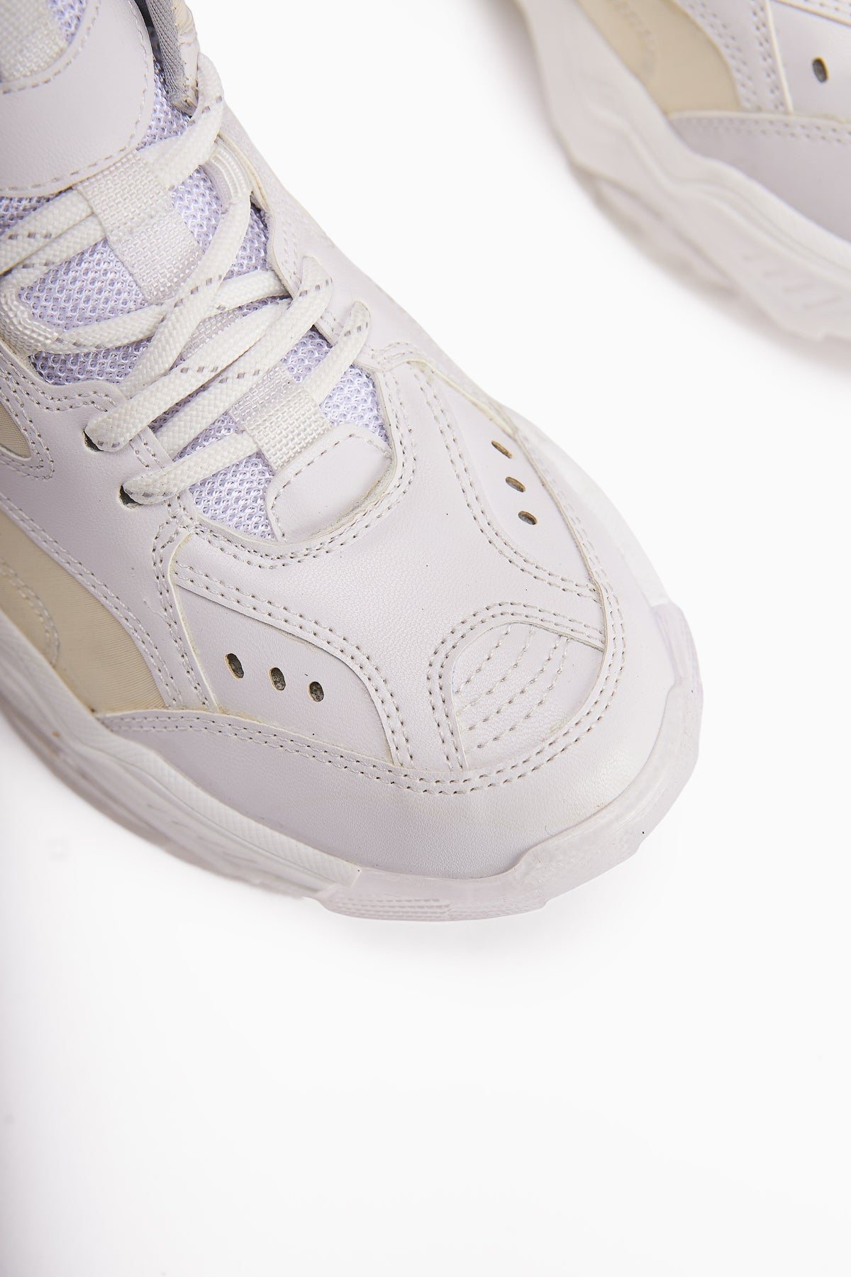 Erla – White Thick-Sole Lace-Up Sneaker (Women)
