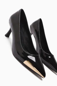 Carlota – Black Patent Pointed-Toe Metal-Detail Heeled Shoe (Women)