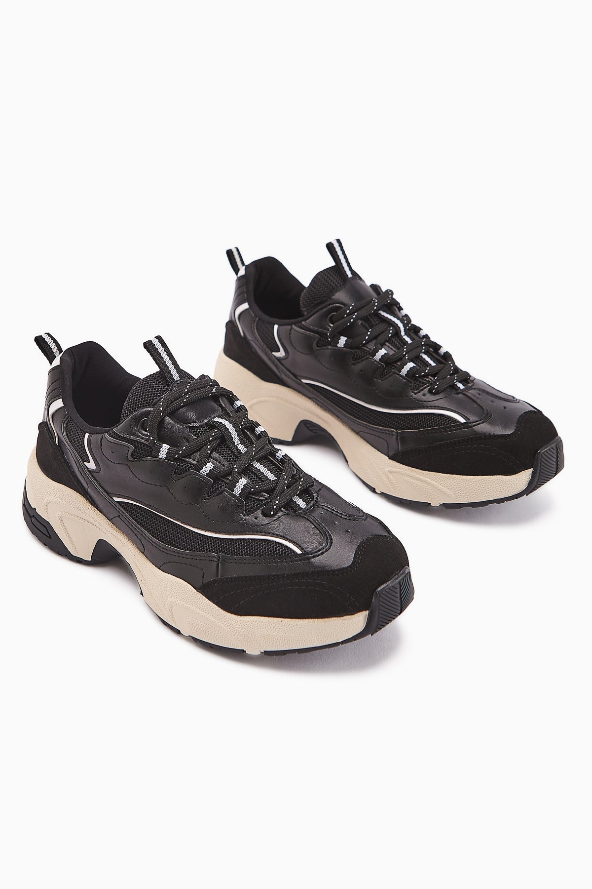 Rozhin Black Thick Sole Women's Sport Shoe