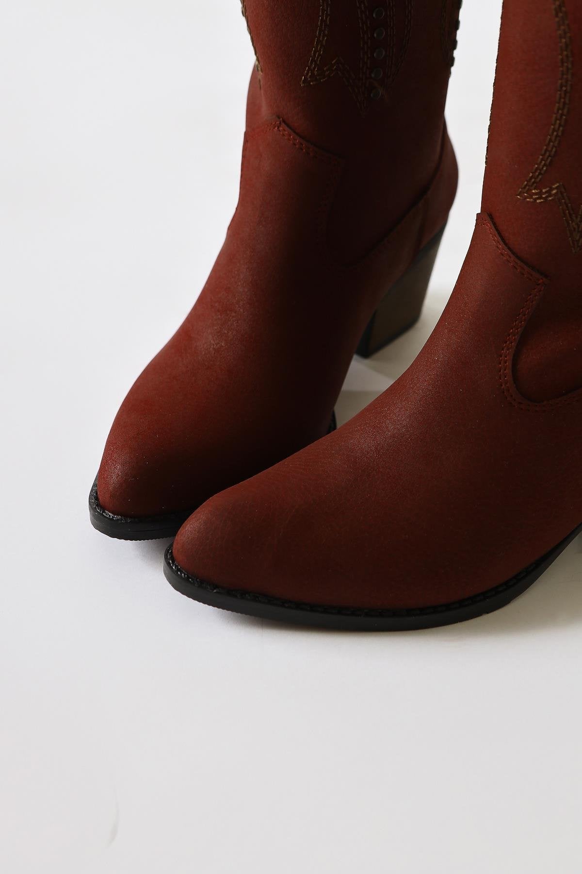 Fizaro Burgundy Pointed Toe with Embroidery and Stud Detail Western Boots