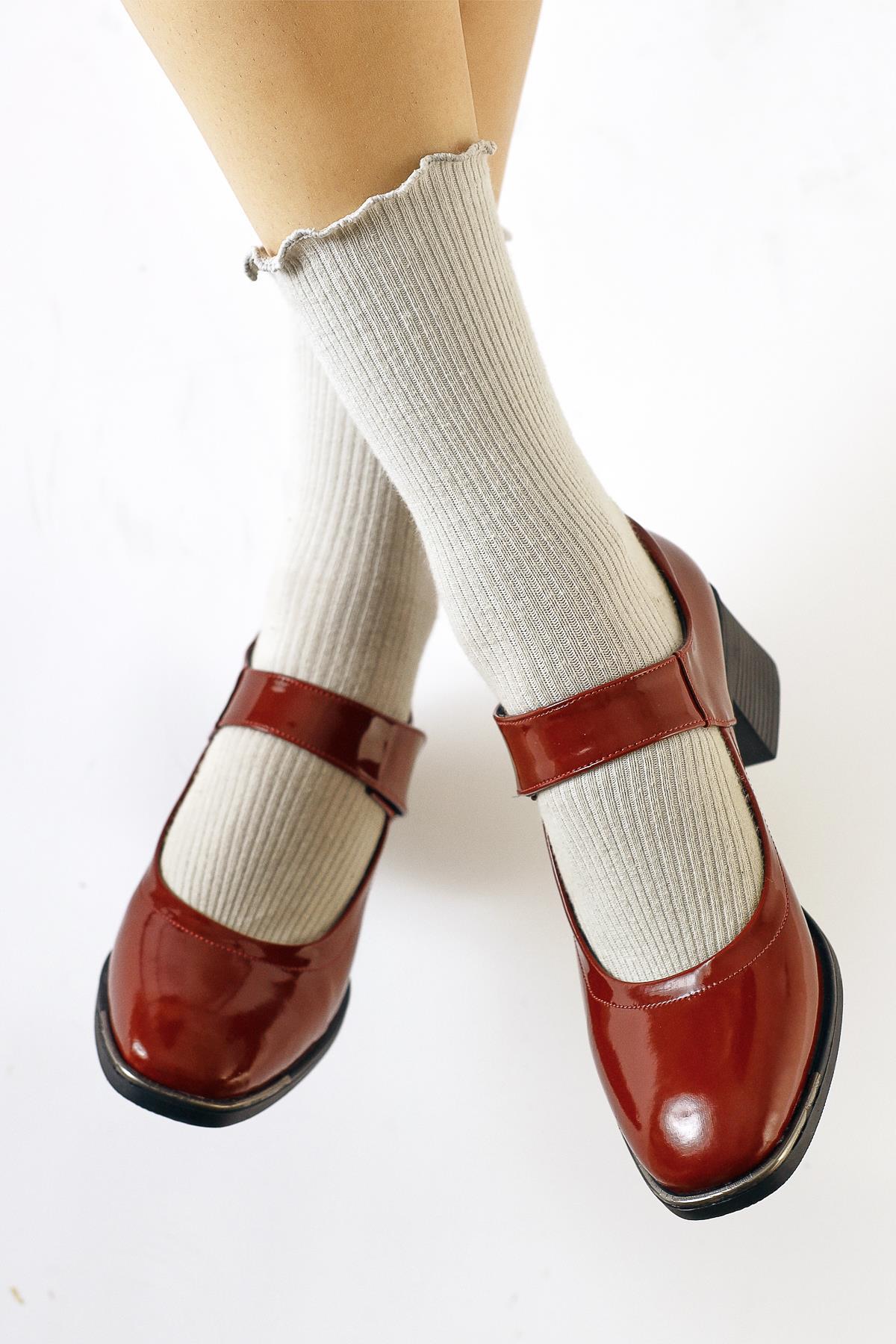 Rosaria Burgundy Patent Leather Single Strap Low-Cut Everyday Shoe