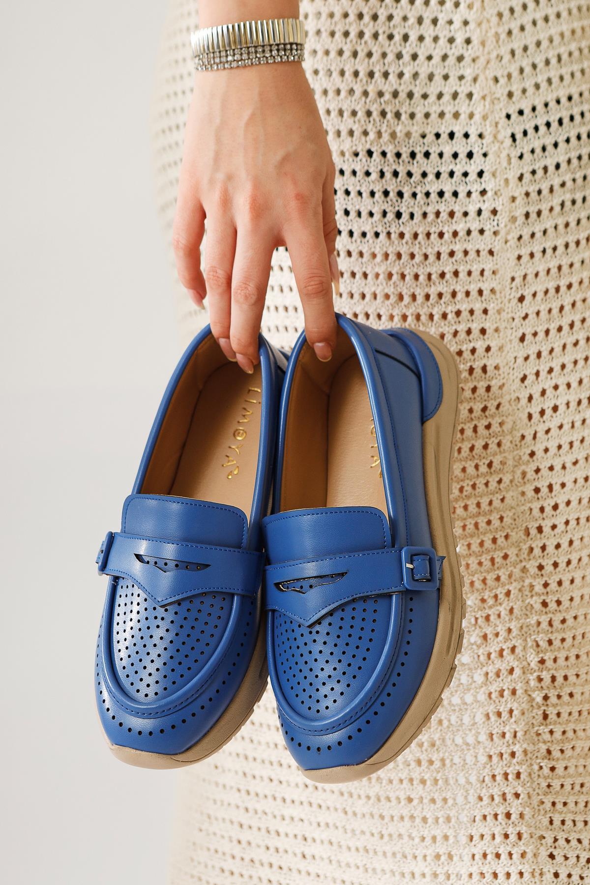 Zain – Blue Laser-Cut Buckle-Detail Ballet Flat (Women)