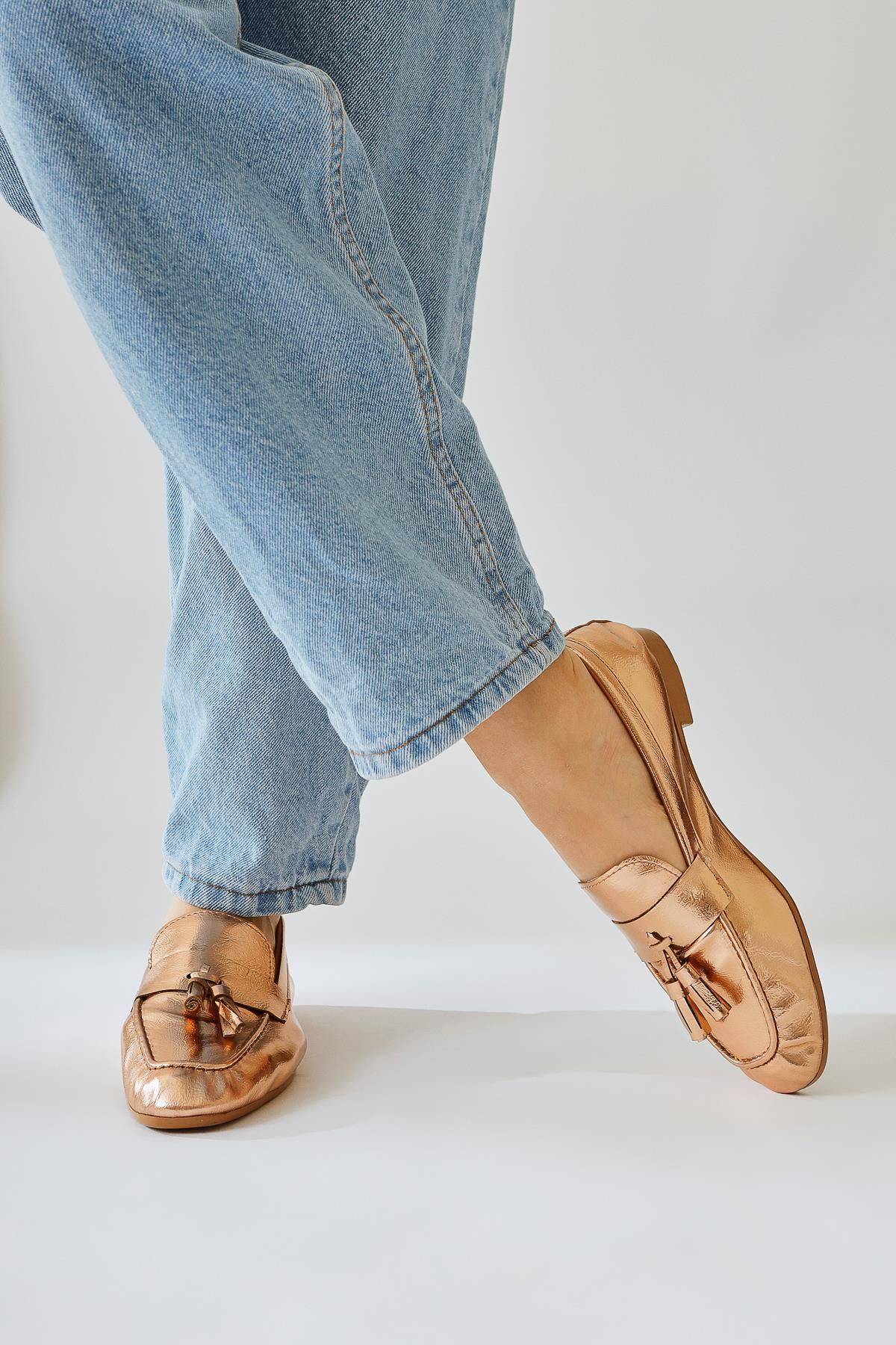 Gussie Bronze Crinkled Patent Leather Tassel Detailed Casual Shoes