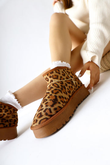 Lilly-Anne – Brown Suede Fur-Lined Short Boot (Women)