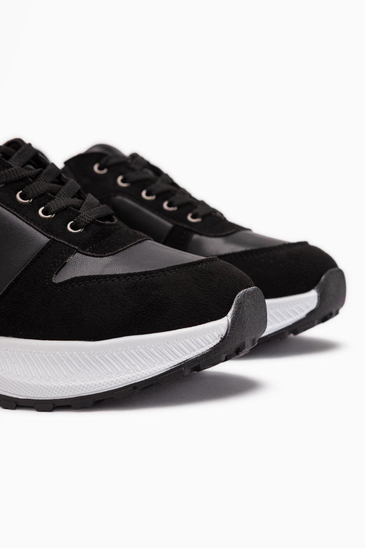 Jolina Black Suede Detailed Women’s Sneakers