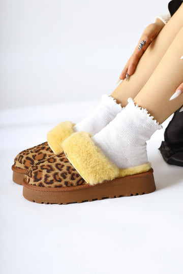 Anne-Margrete – Leopard-Print Suede Vegan Material Faux-Fur-Detail Slide