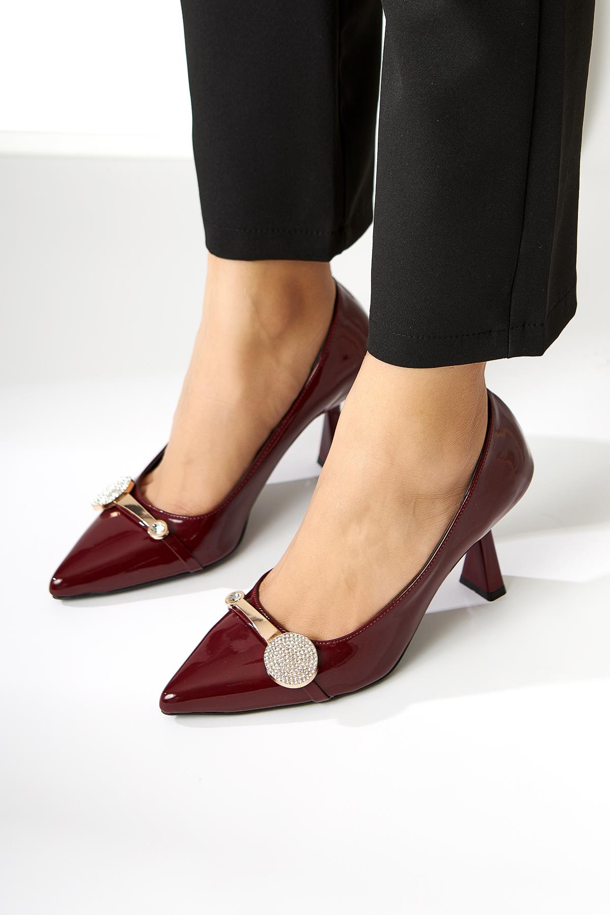 Rafah – Burgundy Patent Stone-Embellished Champagne Heel Shoe (Women)