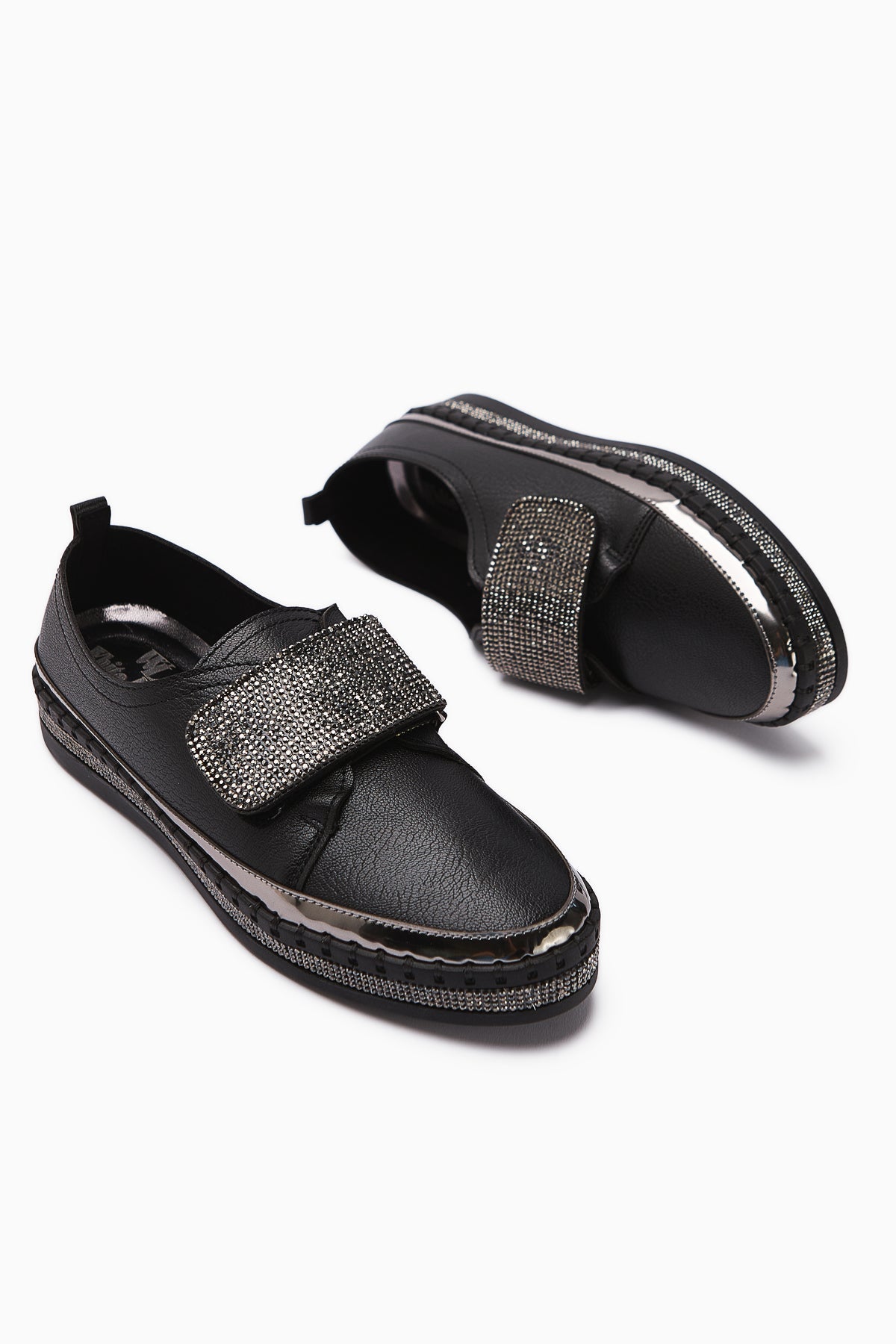 Valmira – Black Velcro Stone-Detail Casual Shoe (Women)