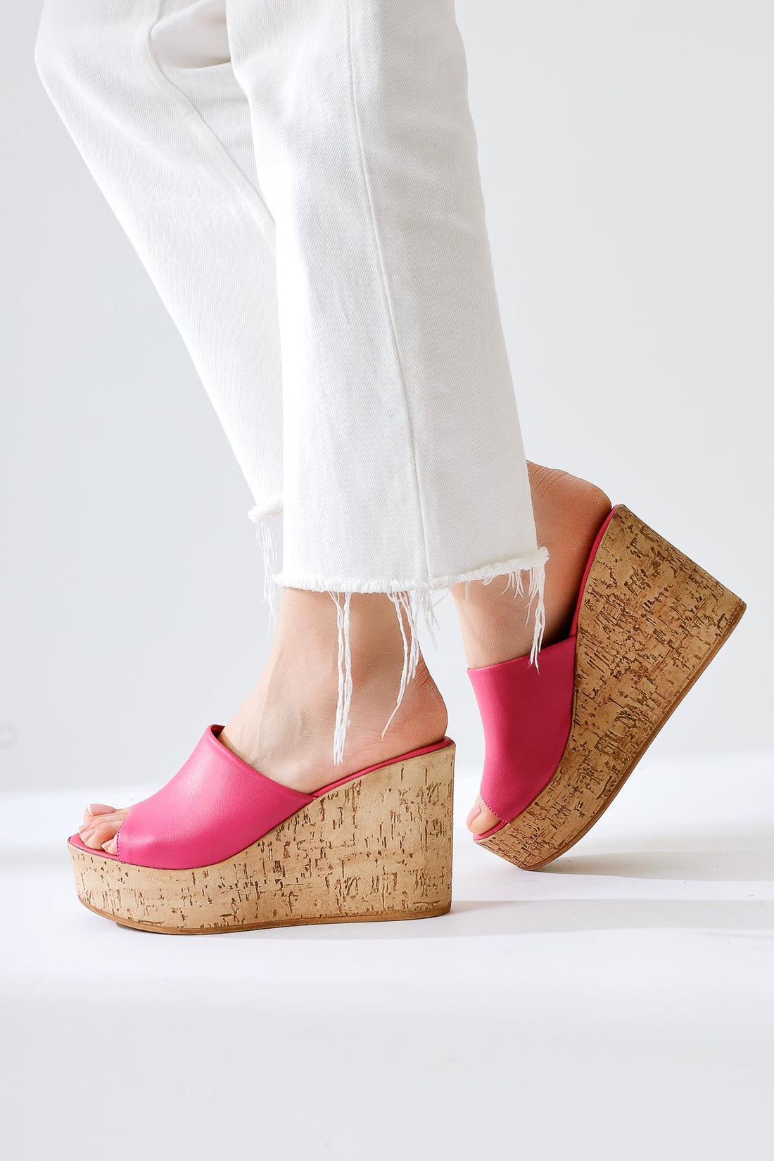 Riya Fuchsia Thick Cork Sole Slippers