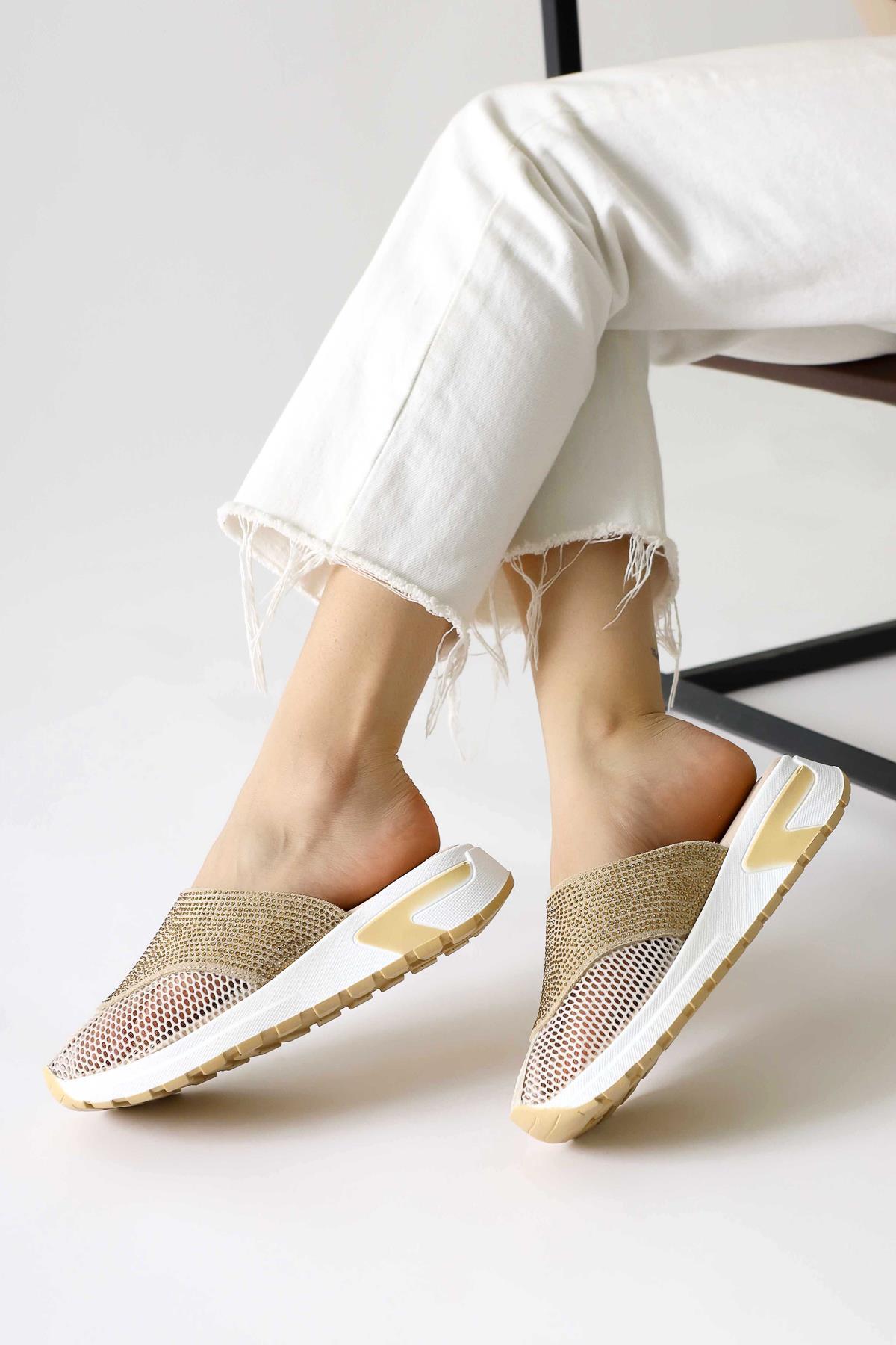Suma Gold Mesh Detailed Embellished Slides