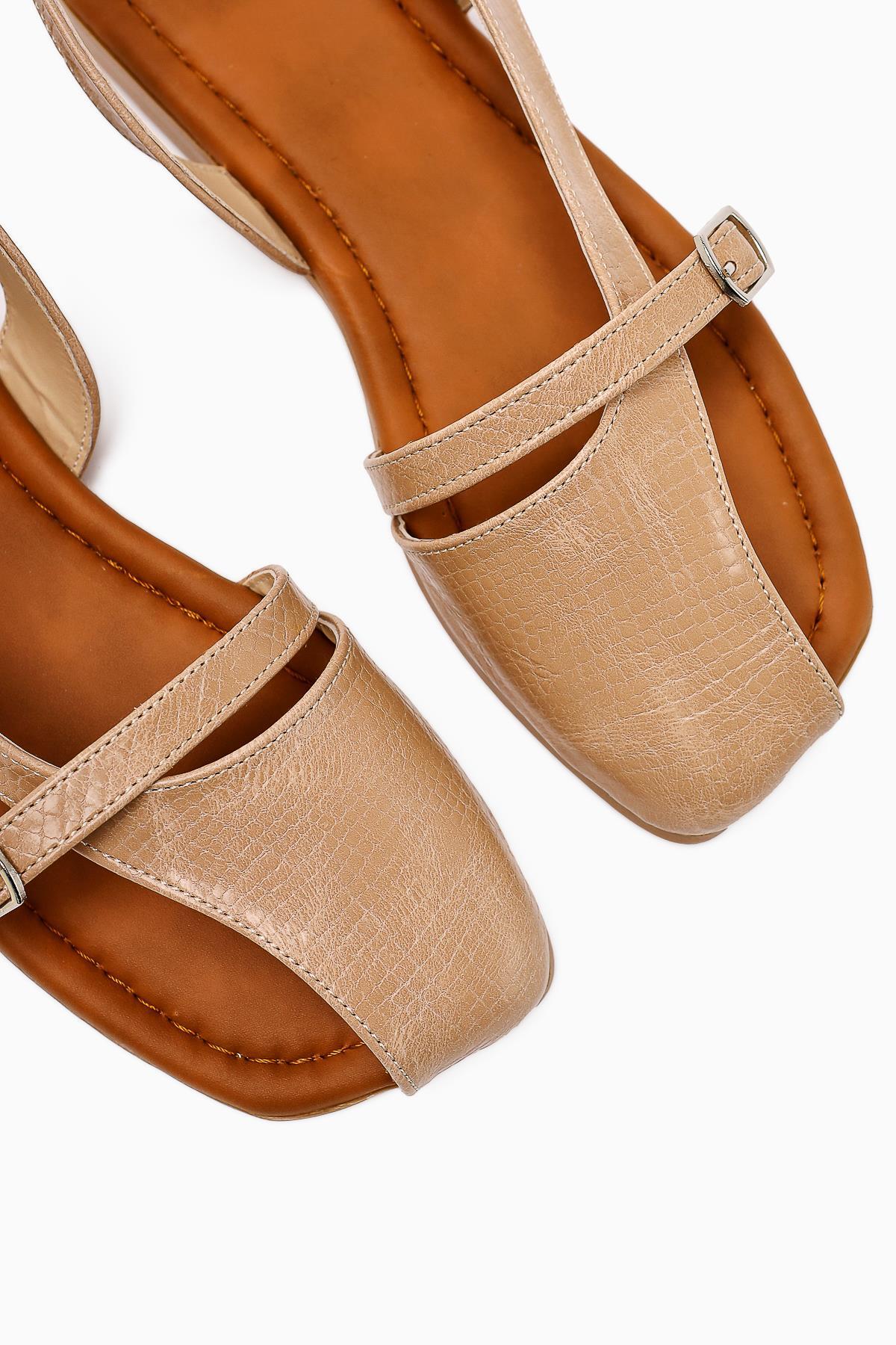 Almina Nude Belt Detail Women's Sandal