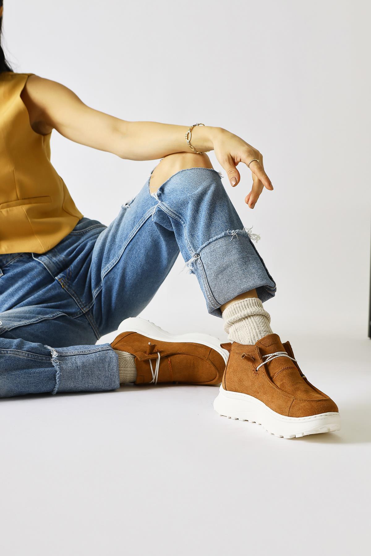 Stacey Taba Suede Lace-up Casual Shoes