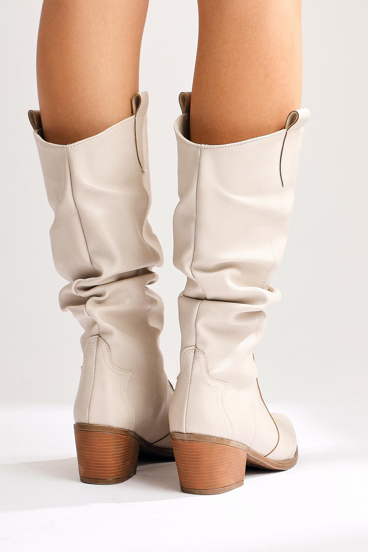 Lise-Britt – Beige Gusseted Embroidered Western Boot (Women)