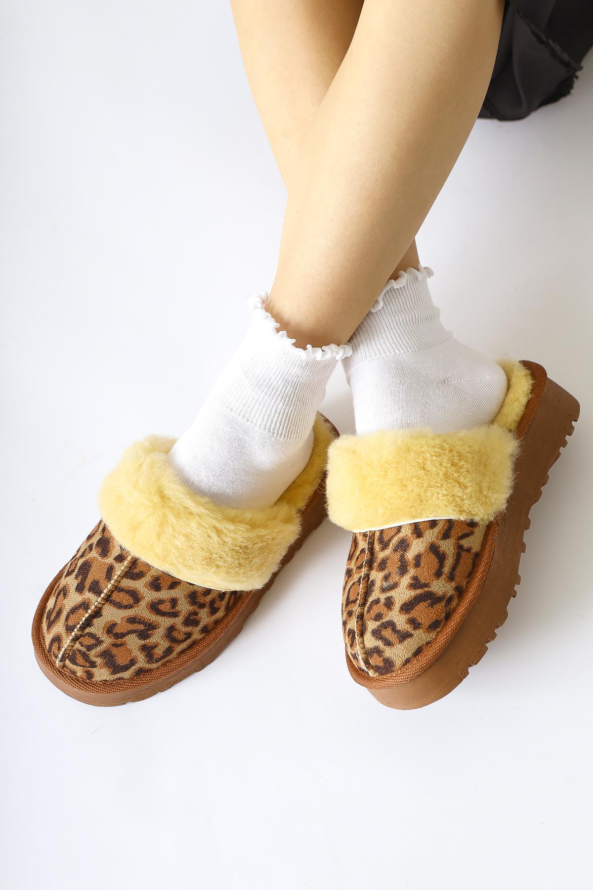 Anne-Margrete – Leopard-Print Suede Vegan Material Faux-Fur-Detail Slide