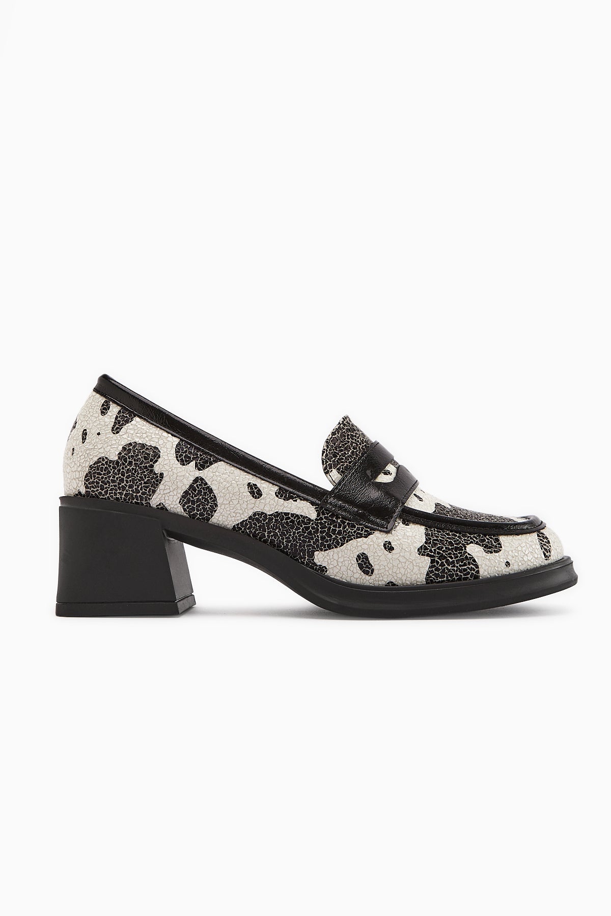 Keyla Black and White Monochrome Patterned Women's Loafer