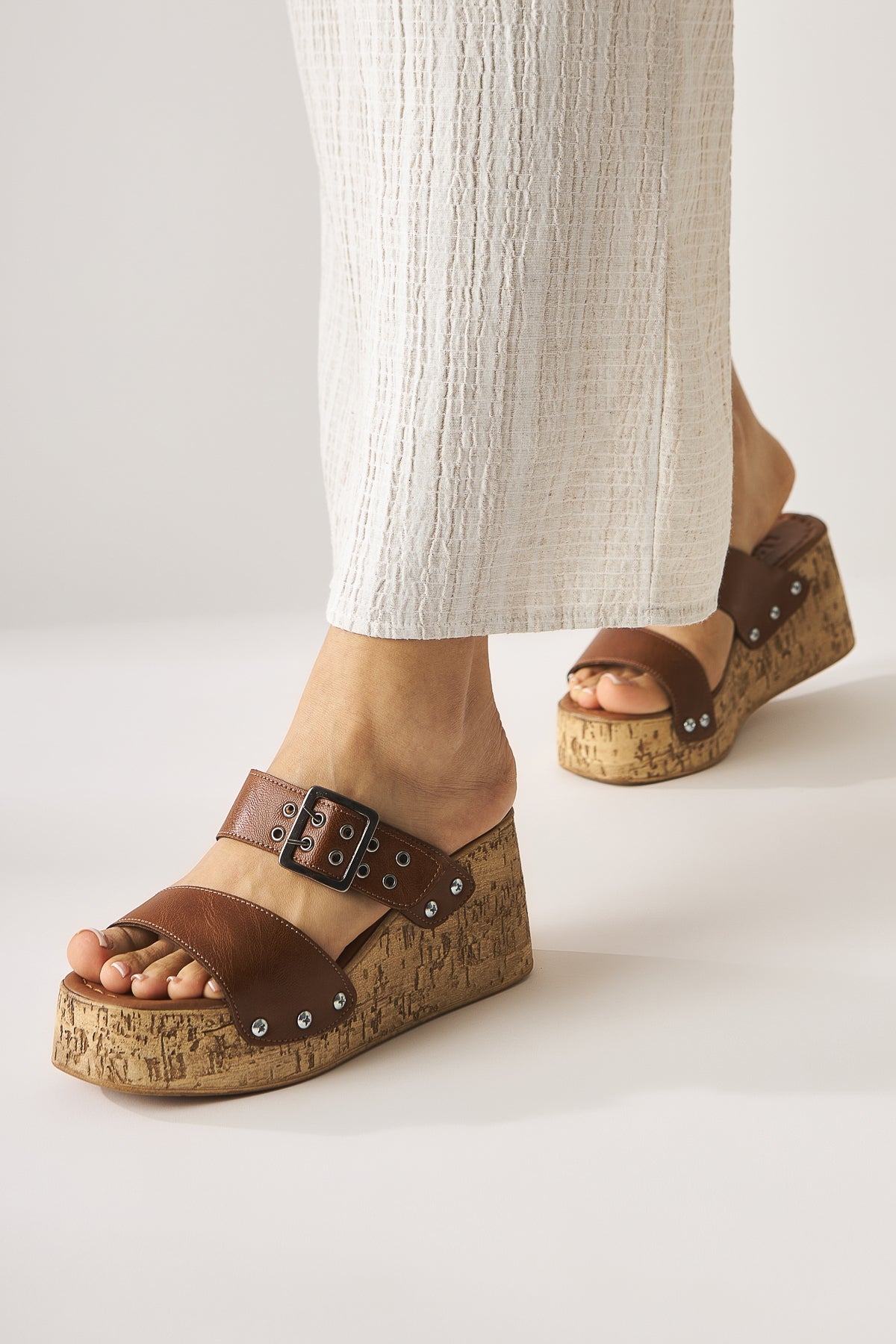 Genet Taba Screw Detail Buckled Women's Slippers