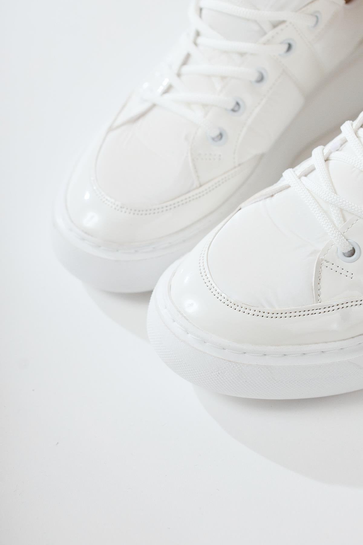 Jakleen White Patent Leather Detailed Parachute Sneakers
