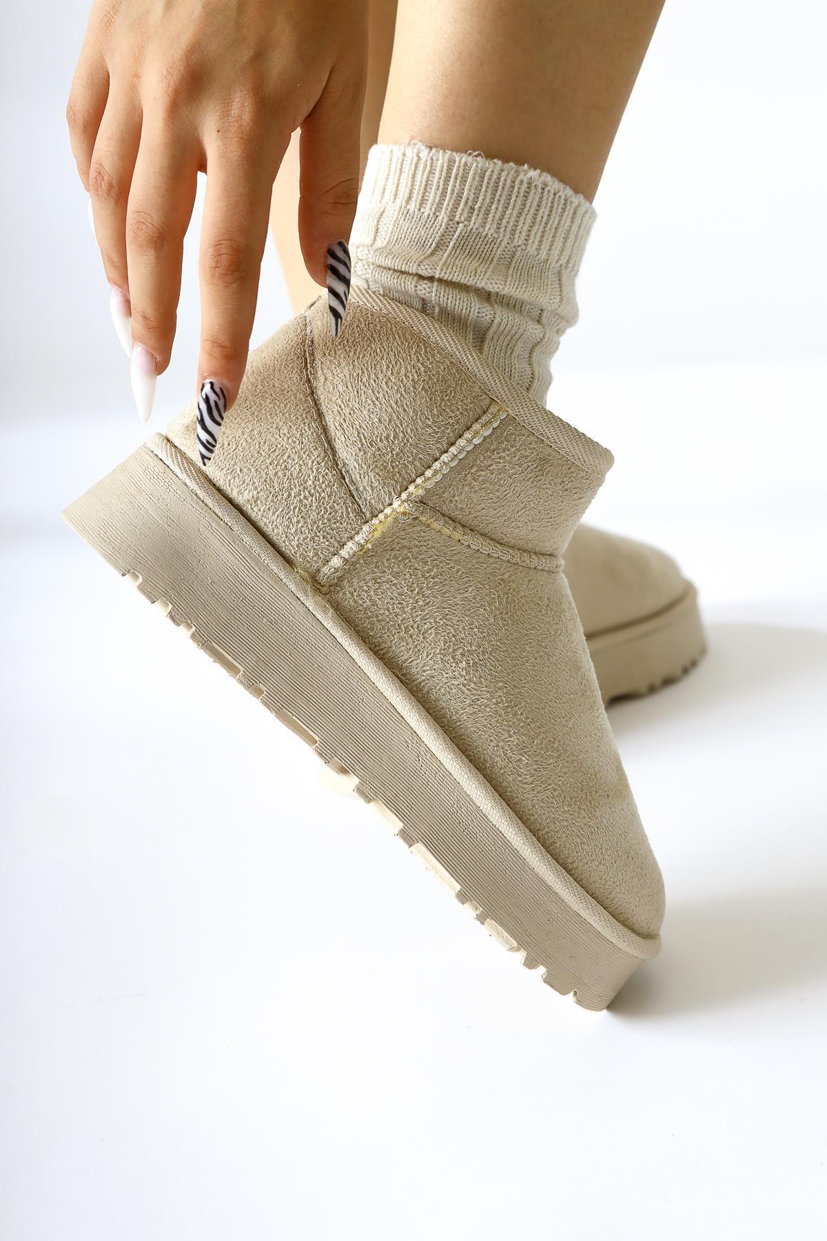 Lilly-Anne – Beige Suede Fur-Lined Short Boot (Women)