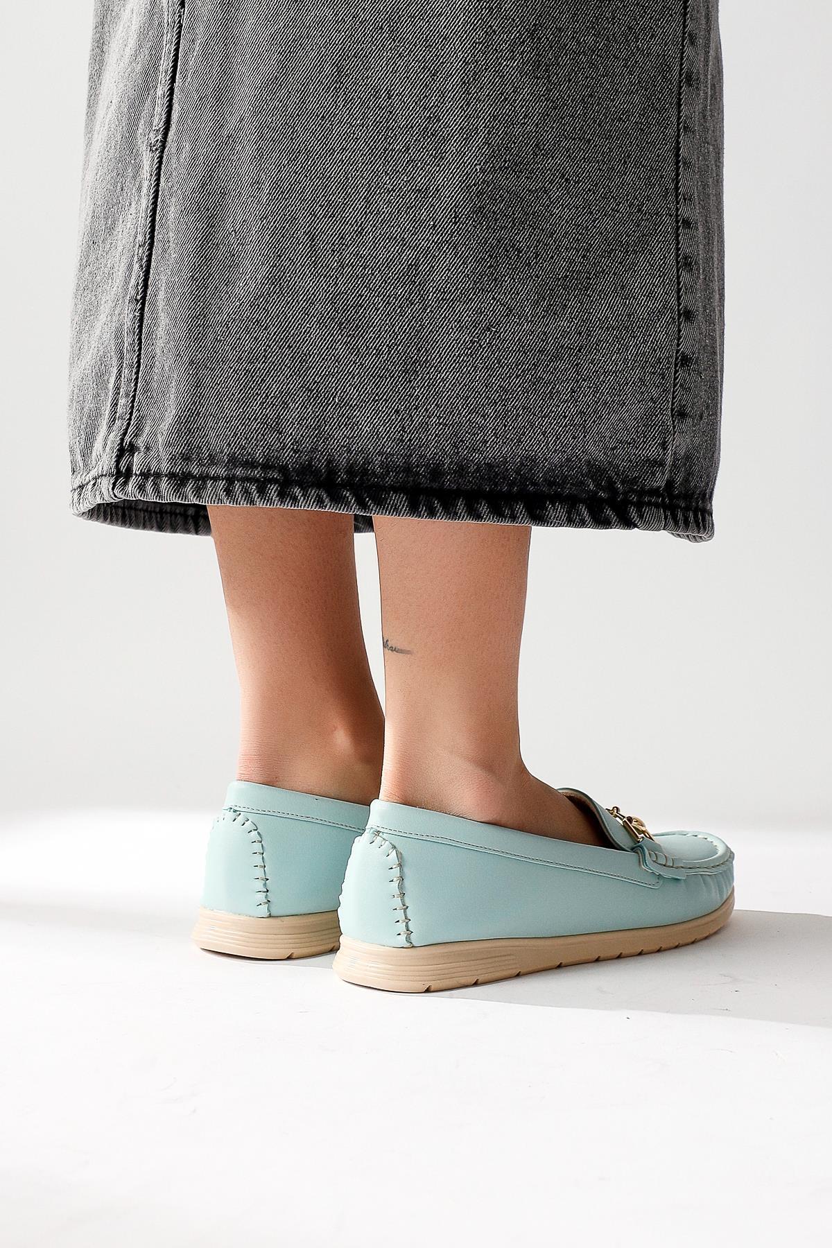 Tola – Blue Buckle-Detail Casual Shoe (Baby)