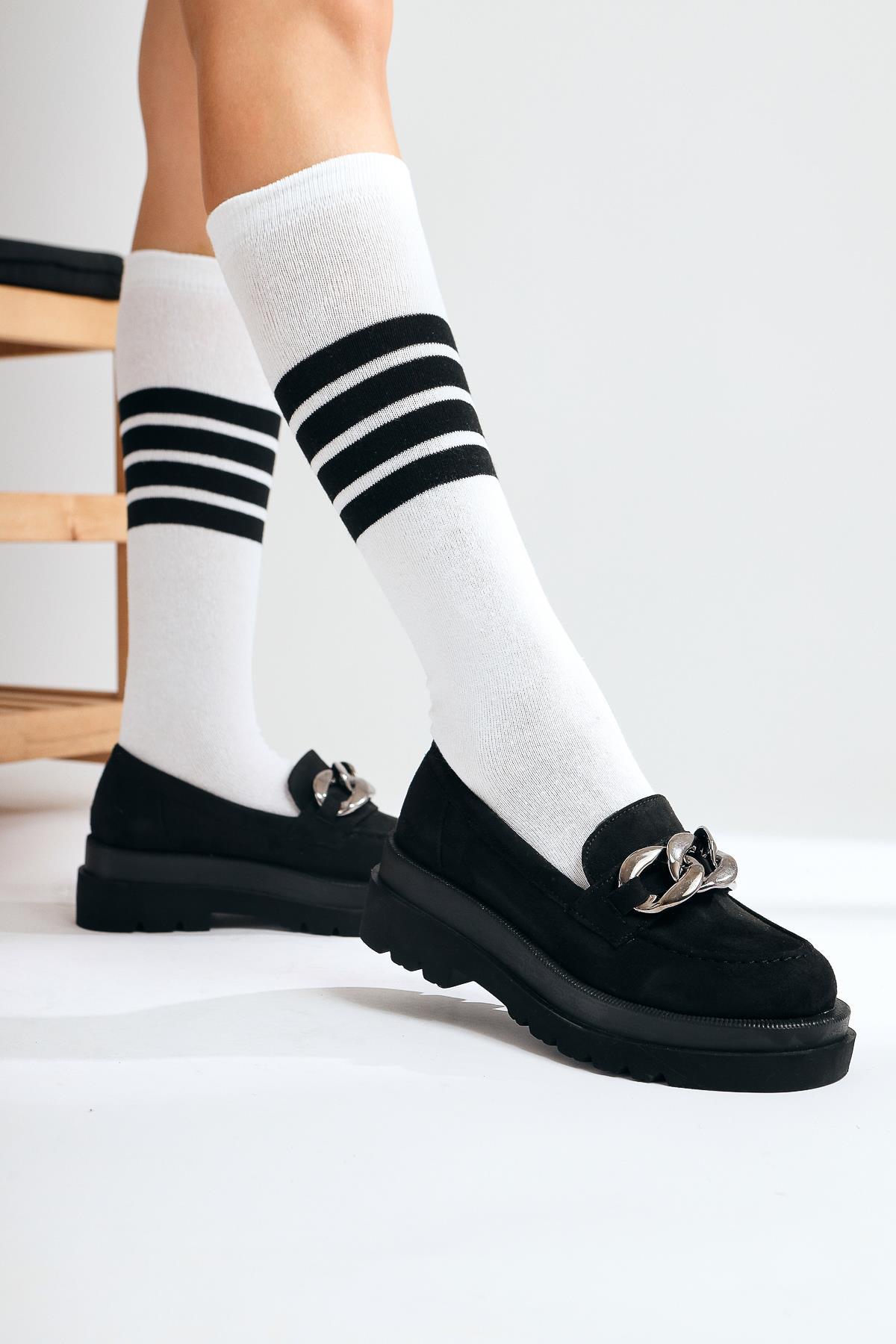 Vitoria – Black Suede Buckle Thick-Sole Oxford Daily Shoe (Women)