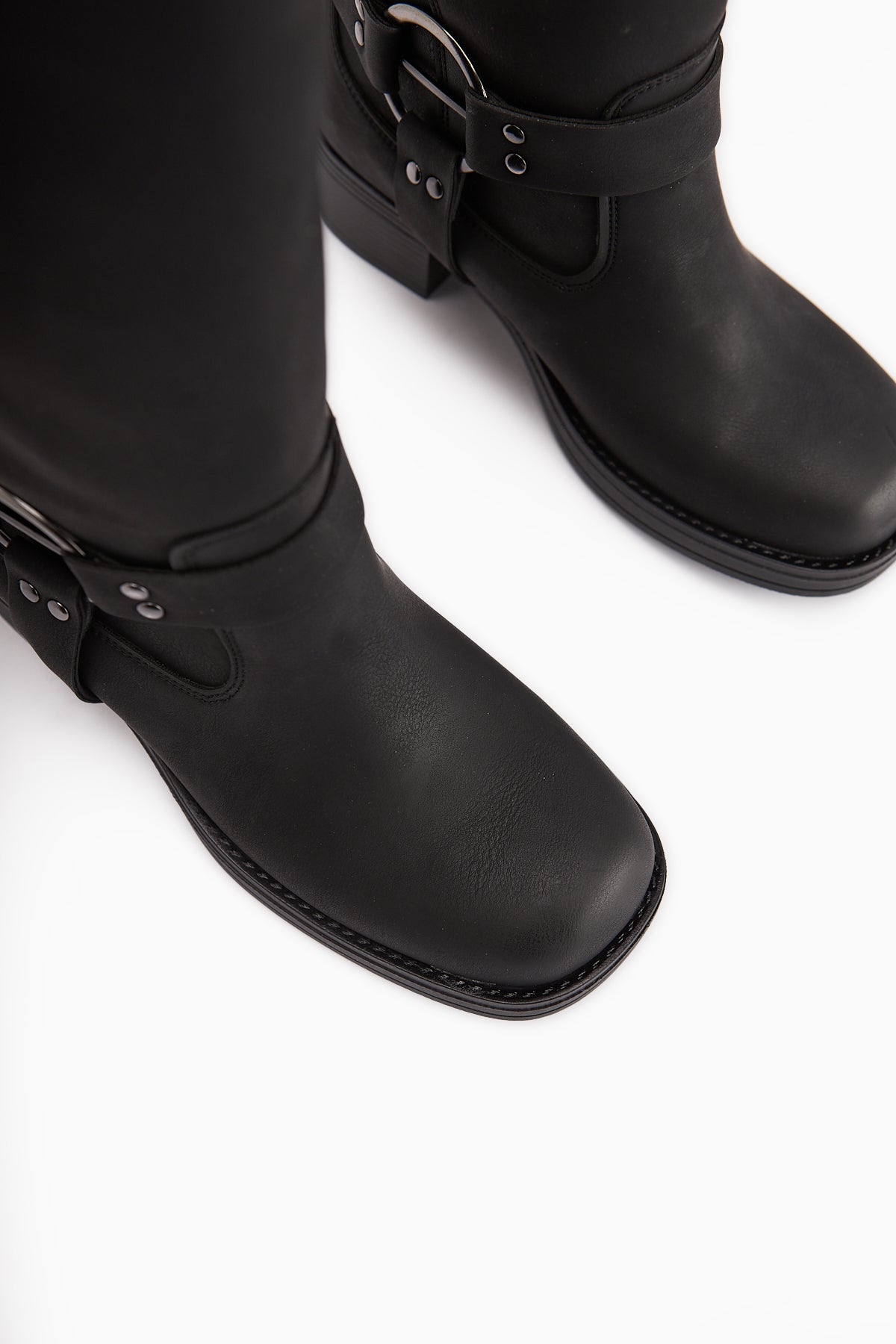 Soleil Black Belt Detailed Women’s Boots