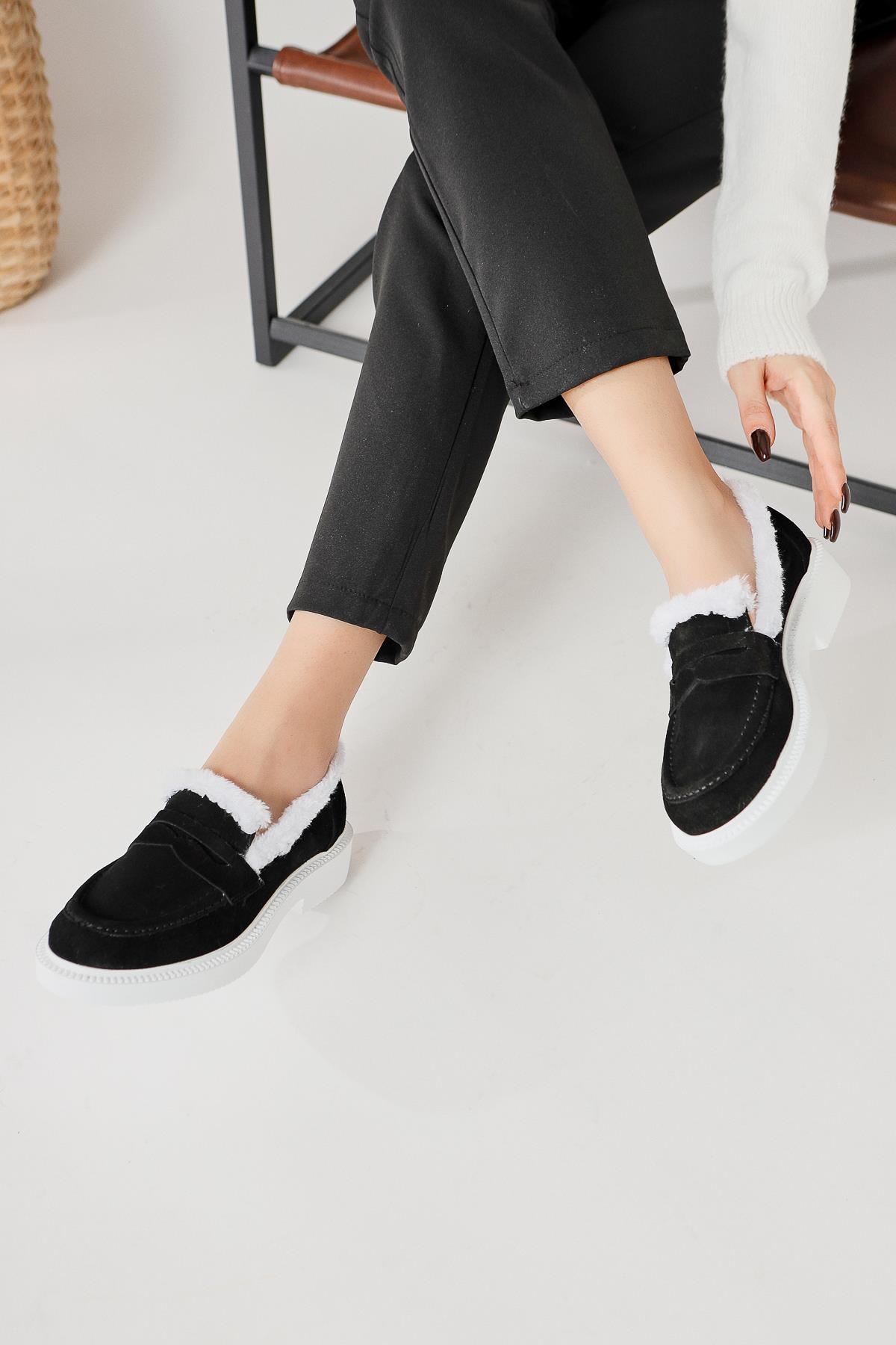 Tommie Genuine Leather – Black Suede Fur-Lined Casual Shoe (Women)