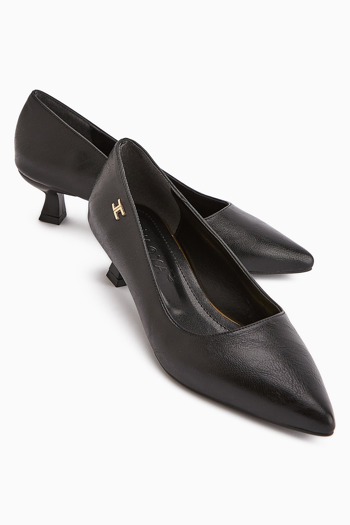 Wera Women's Black Short Heel Stiletto