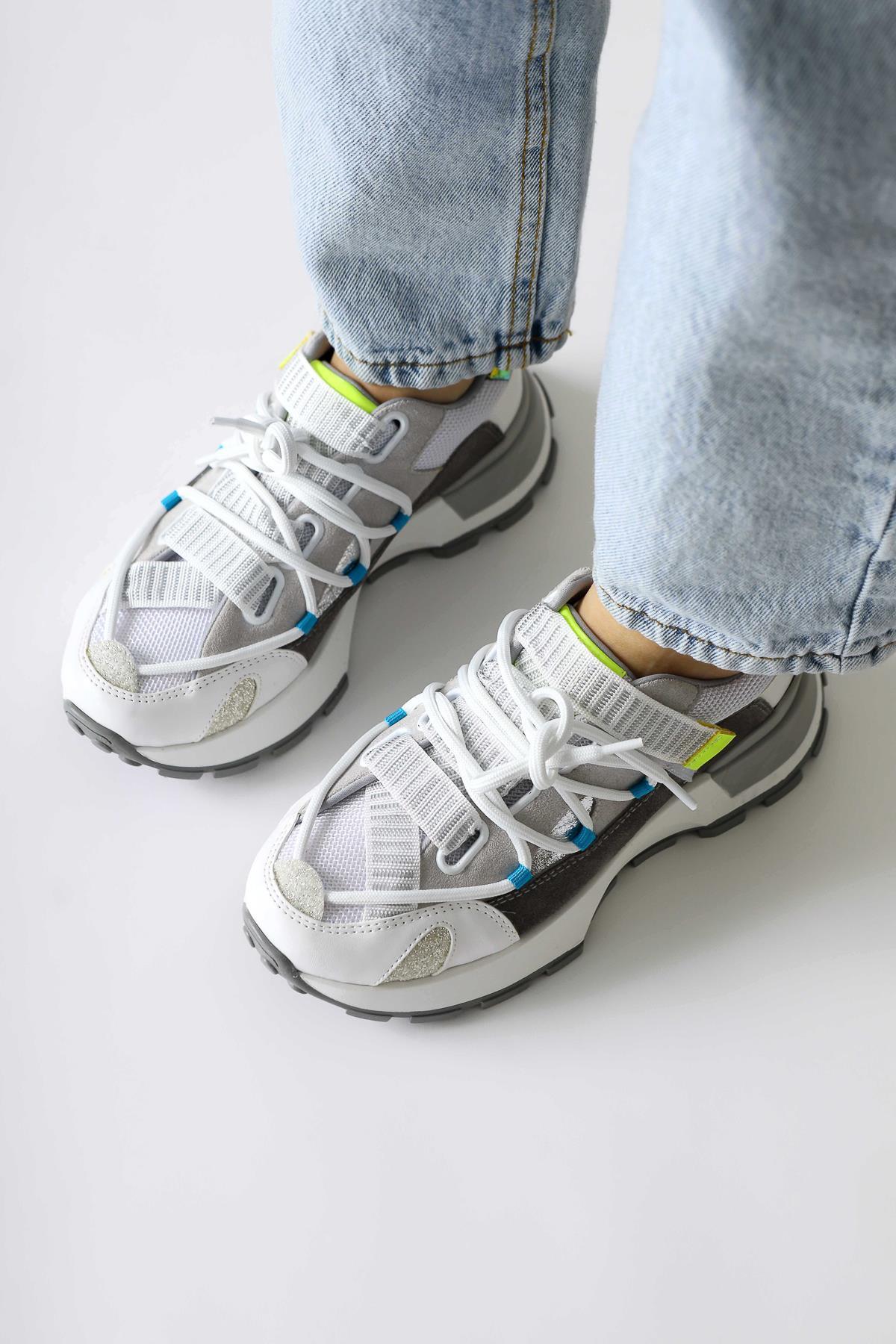 Nely White Asymmetric Lace-Up Sneakers