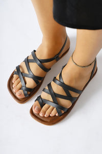 çapraz Genuine Leather Black and White Cross-Strap Sandal