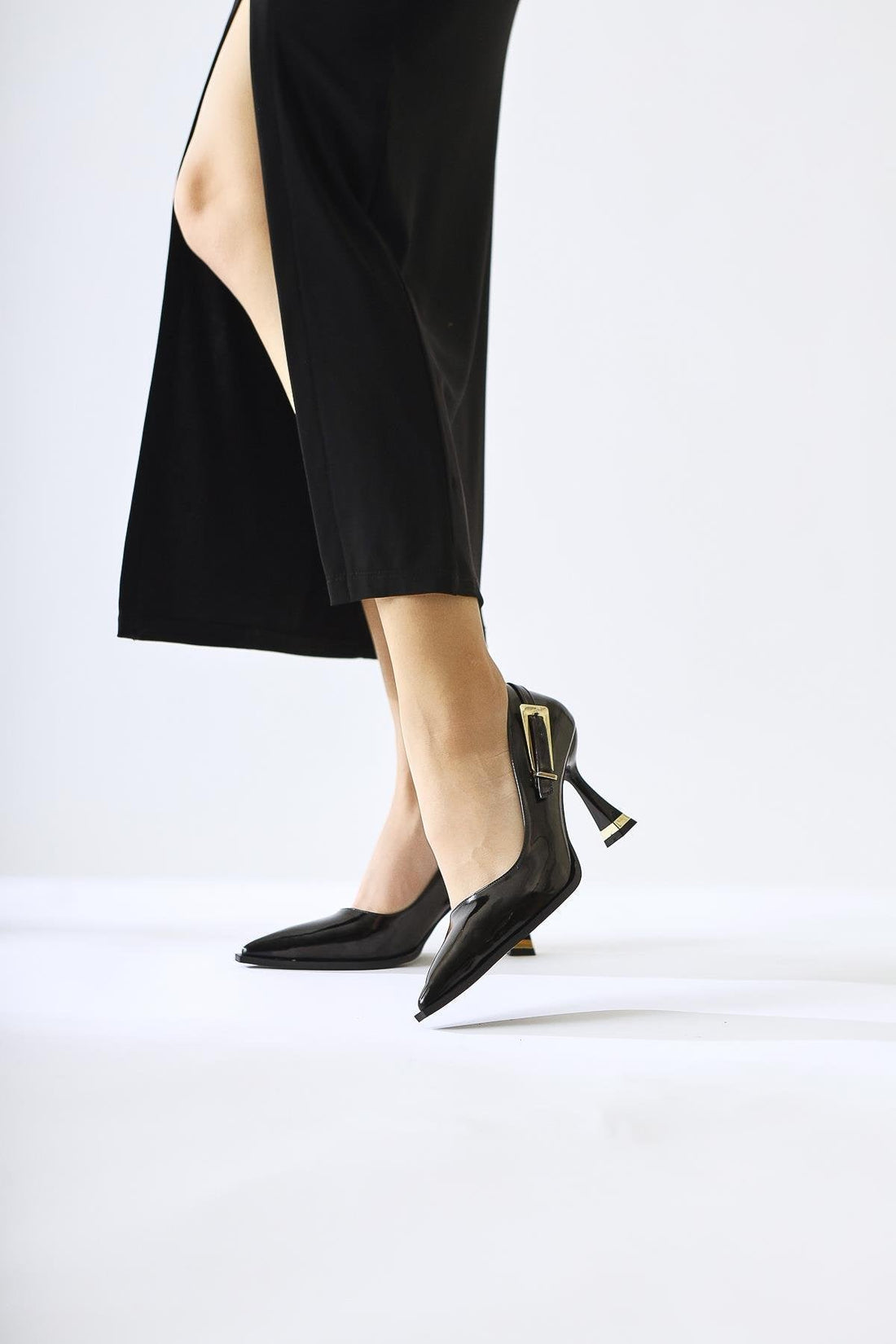 Mithra – Black Patent Vegan Material Pointed-Toe Buckle-Detail Heeled Shoe (Women)