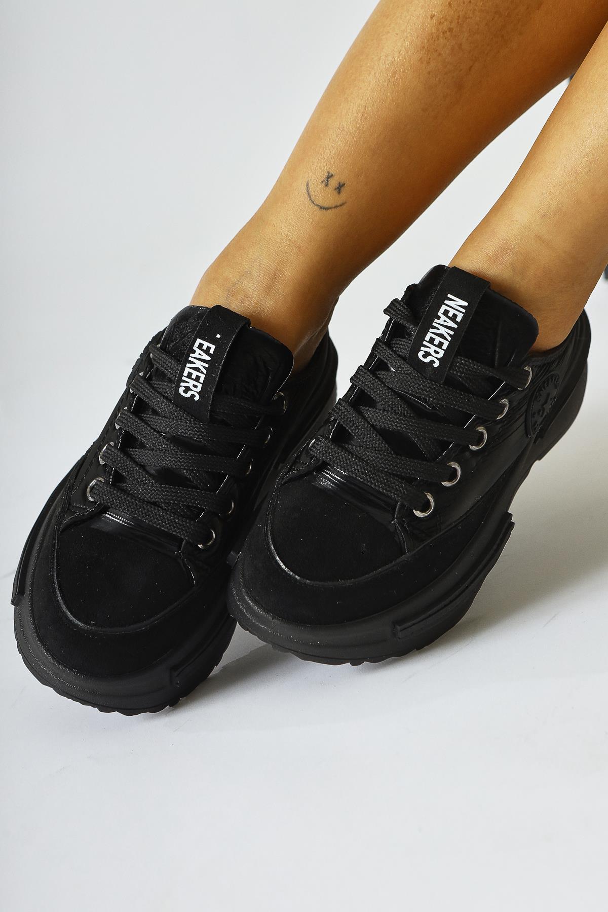 Ancy Black Parachute Fabric Star Patched Sneakers