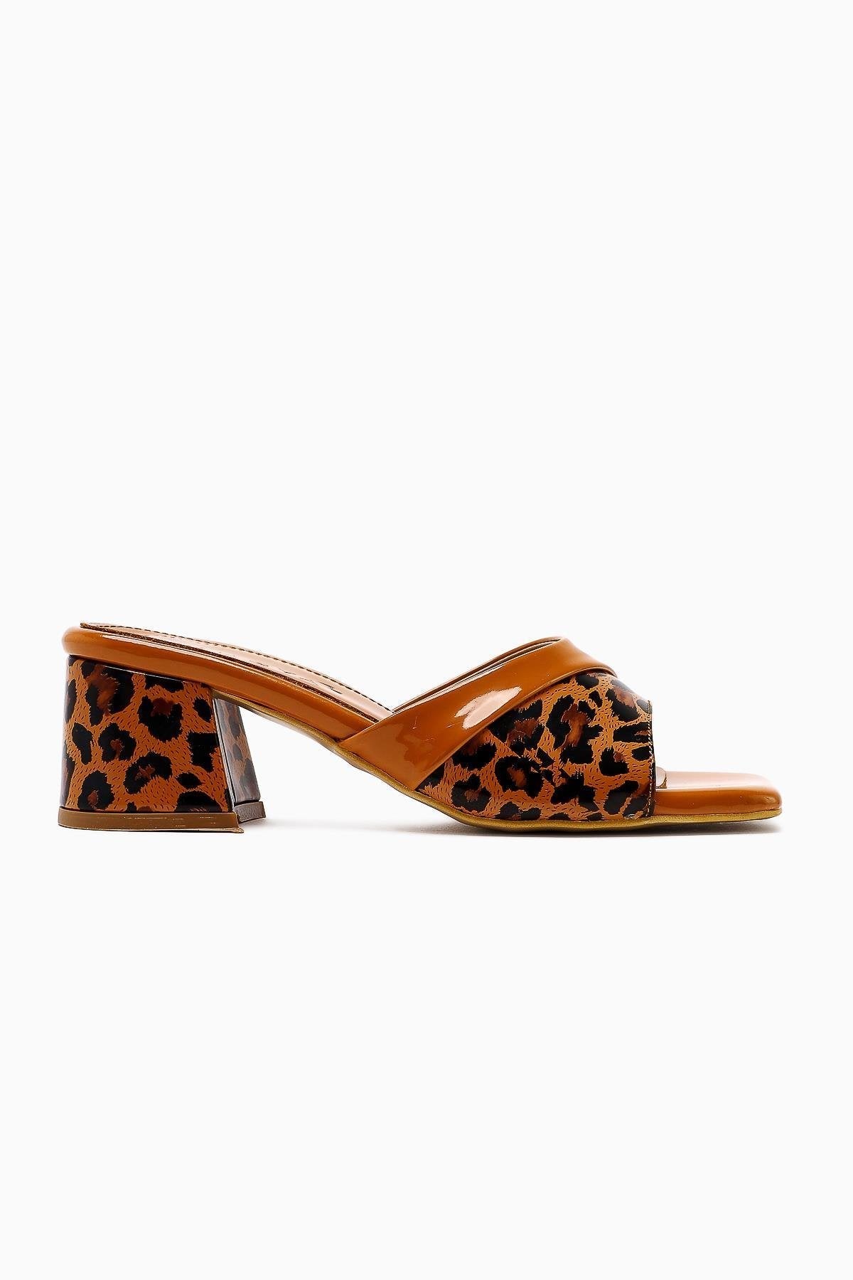 Morena Coffee Patent Leather Low Heeled Slipper with Leopard Detail