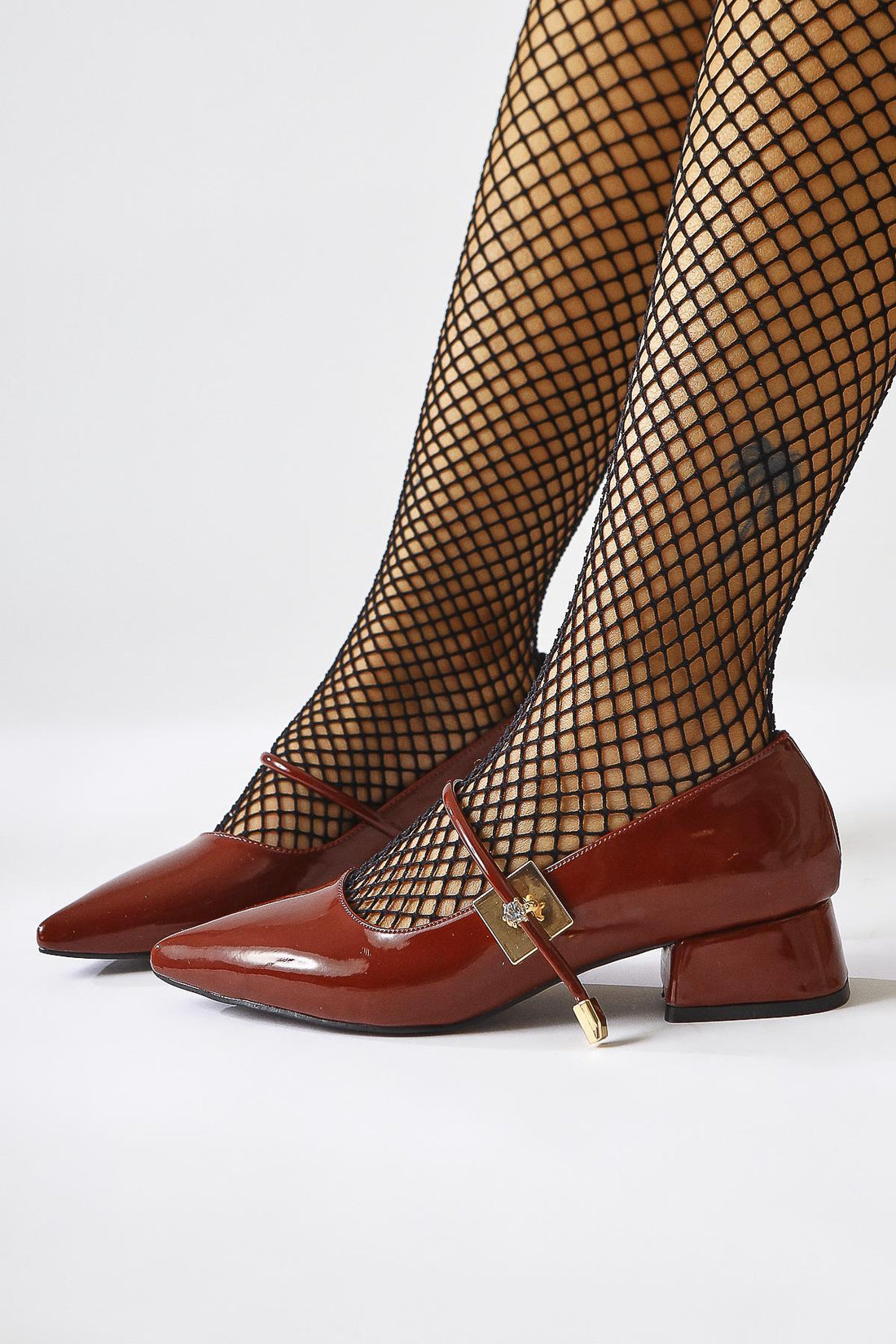 Micha – Burgundy Patent Pointed-Toe Single-Strap Buckle-Detail Low-Heel Everyday Shoe (Women)