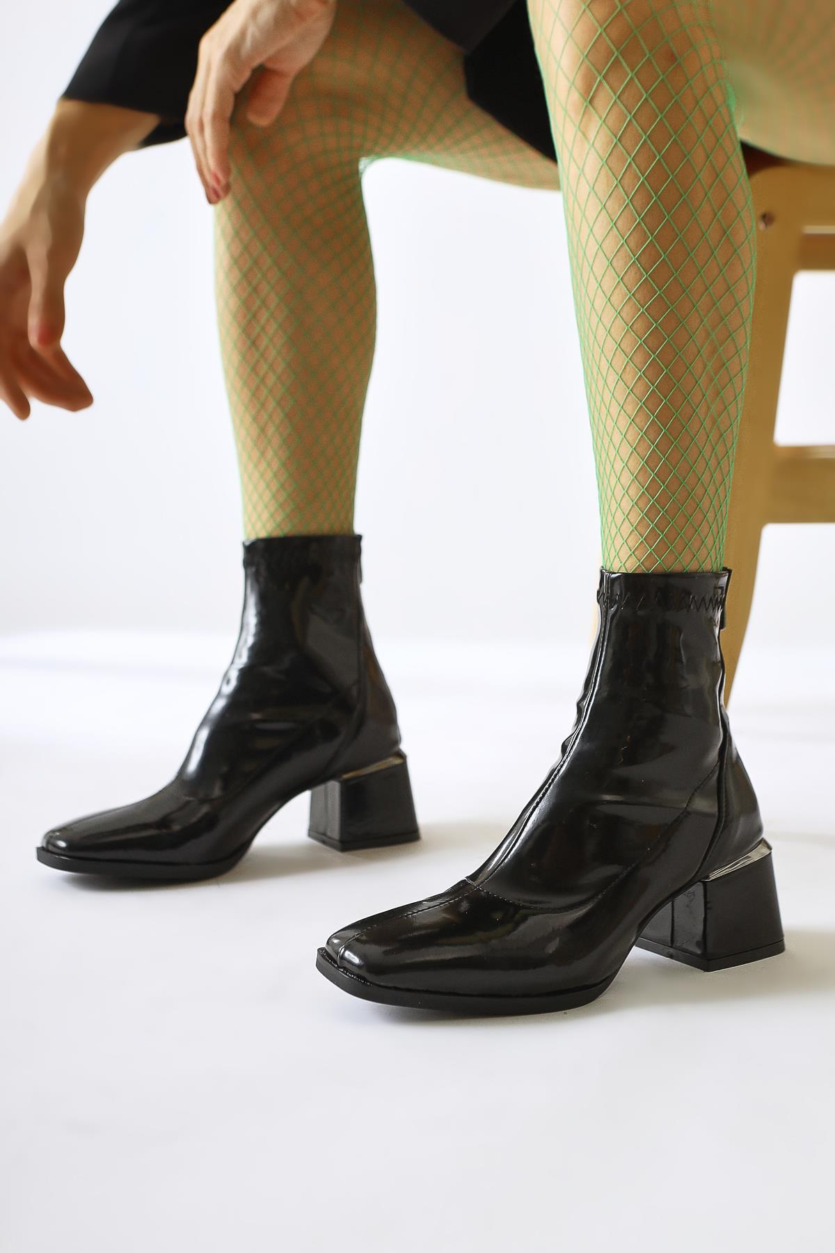 Dominga – Black Patent Zippered Boot (Women)