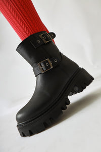 Veneta – Black Buckle-Detail Boot (Women)