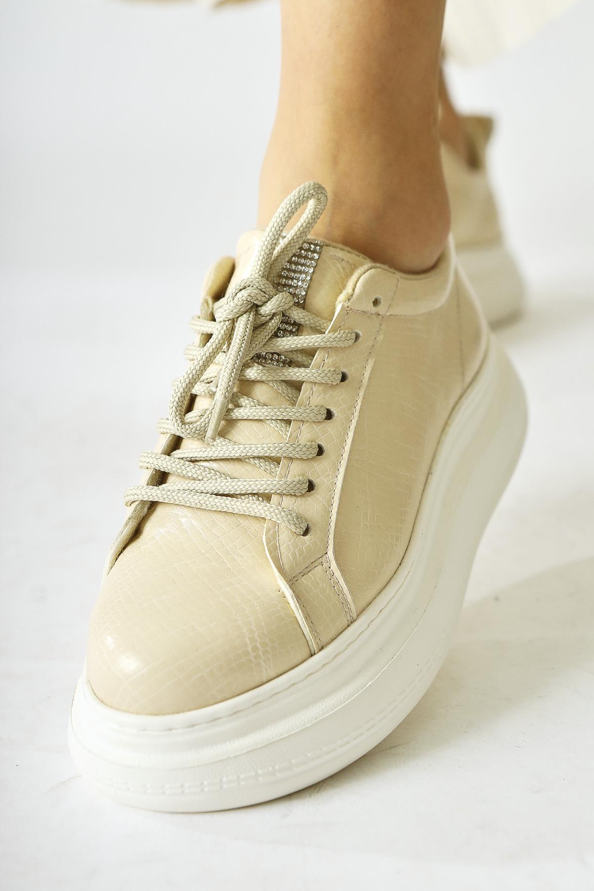 Shake Beige Sneakers with Stone Detail (Comes with Shiny Laces)