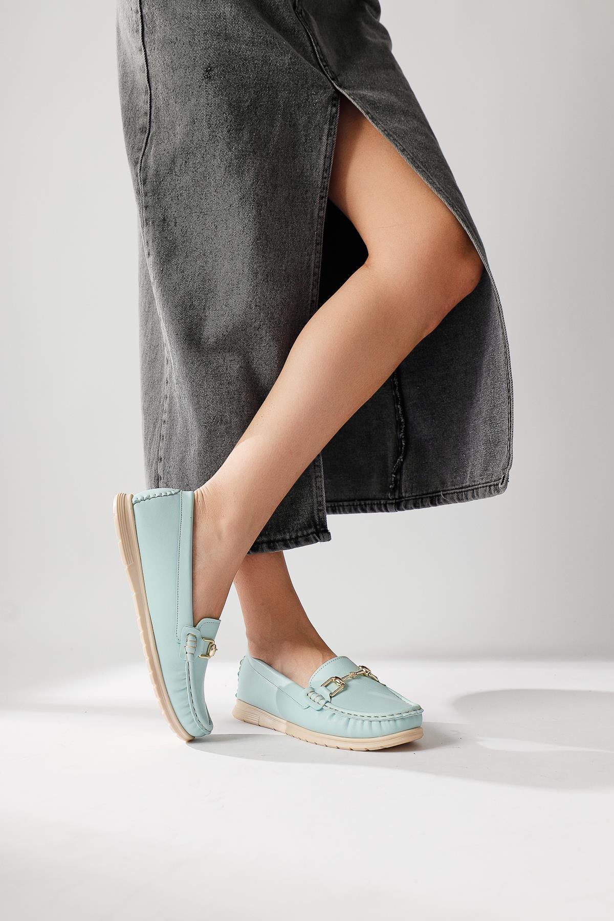 Tola – Blue Buckle-Detail Casual Shoe (Baby)